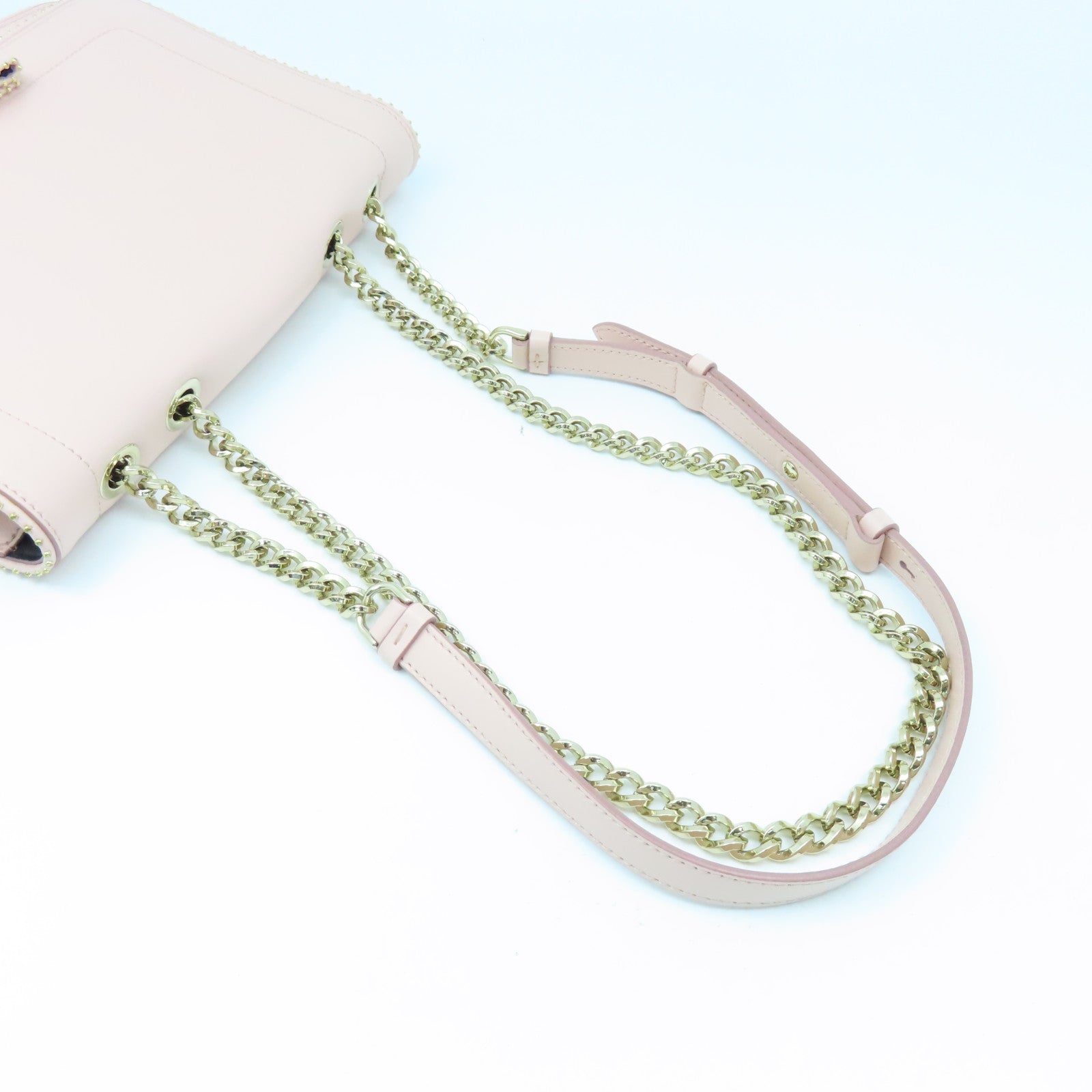 Salvatore Ferragamo Sheepskin Leather Chain Shoulder Gold Buckle Chain Shoulder Bag Pink