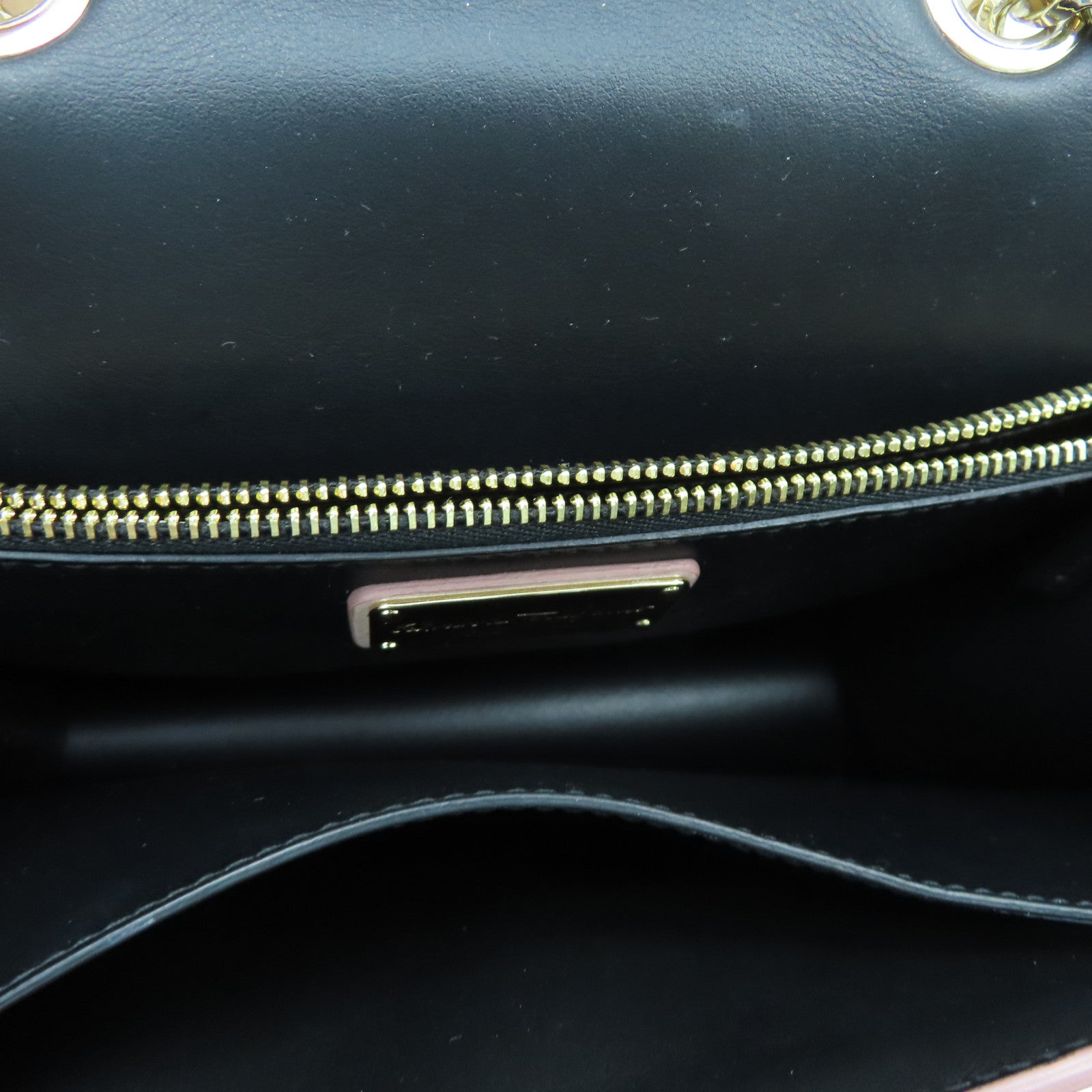Salvatore Ferragamo Sheepskin Leather Chain Shoulder Gold Buckle Chain Shoulder Bag Pink