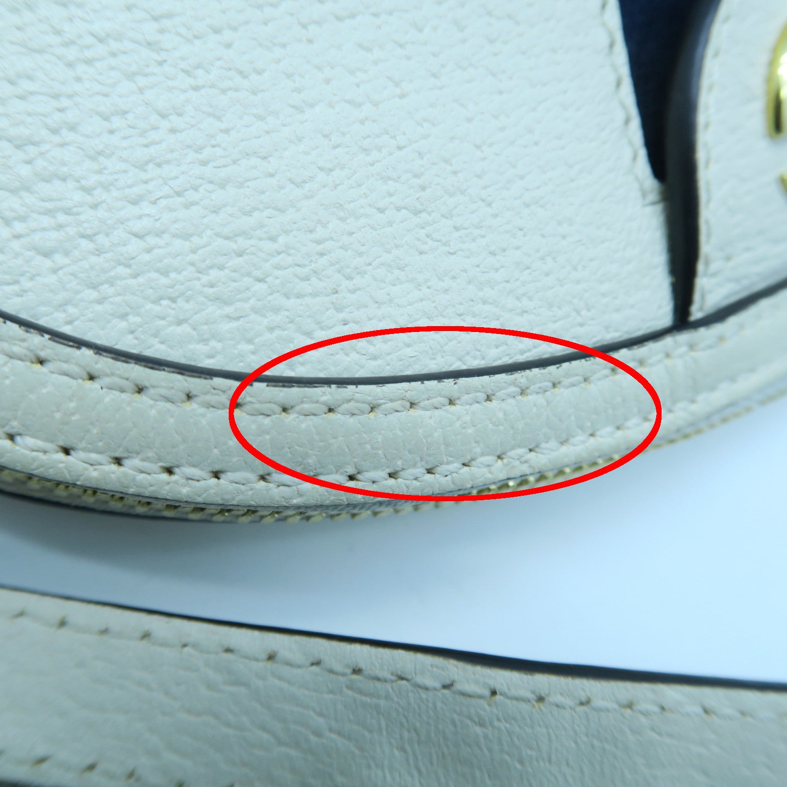 GUCCI 牛皮皮革Ophidia金扣肩背袋白色