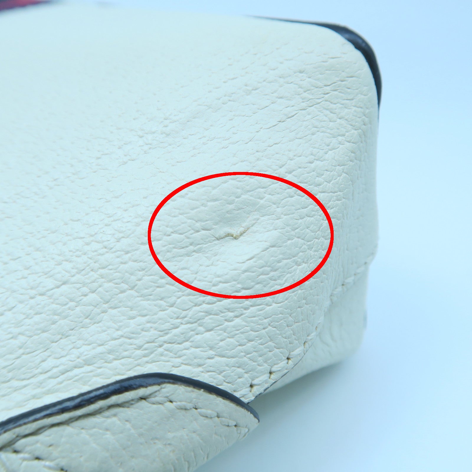 GUCCI 牛皮皮革Ophidia金扣肩背袋白色