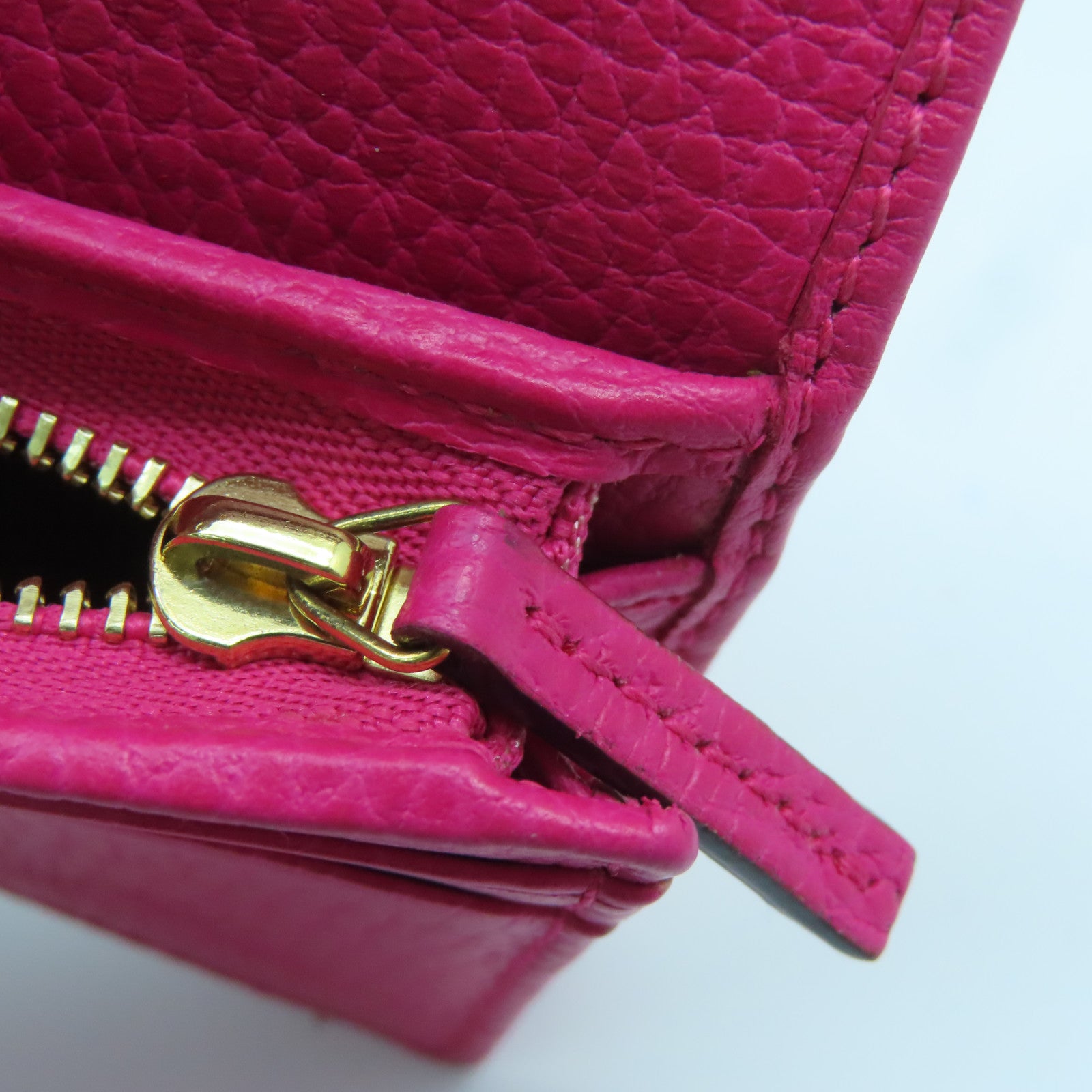 GUCCI 牛皮皮革GG Marmont Wallet金扣钱包粉红色