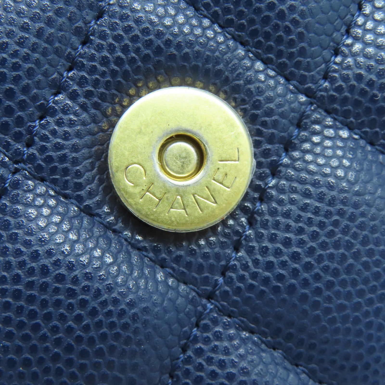 CHANEL 菱格Caviar皮革Chain Shoulder Bag金扣鏈帶肩背袋深藍色