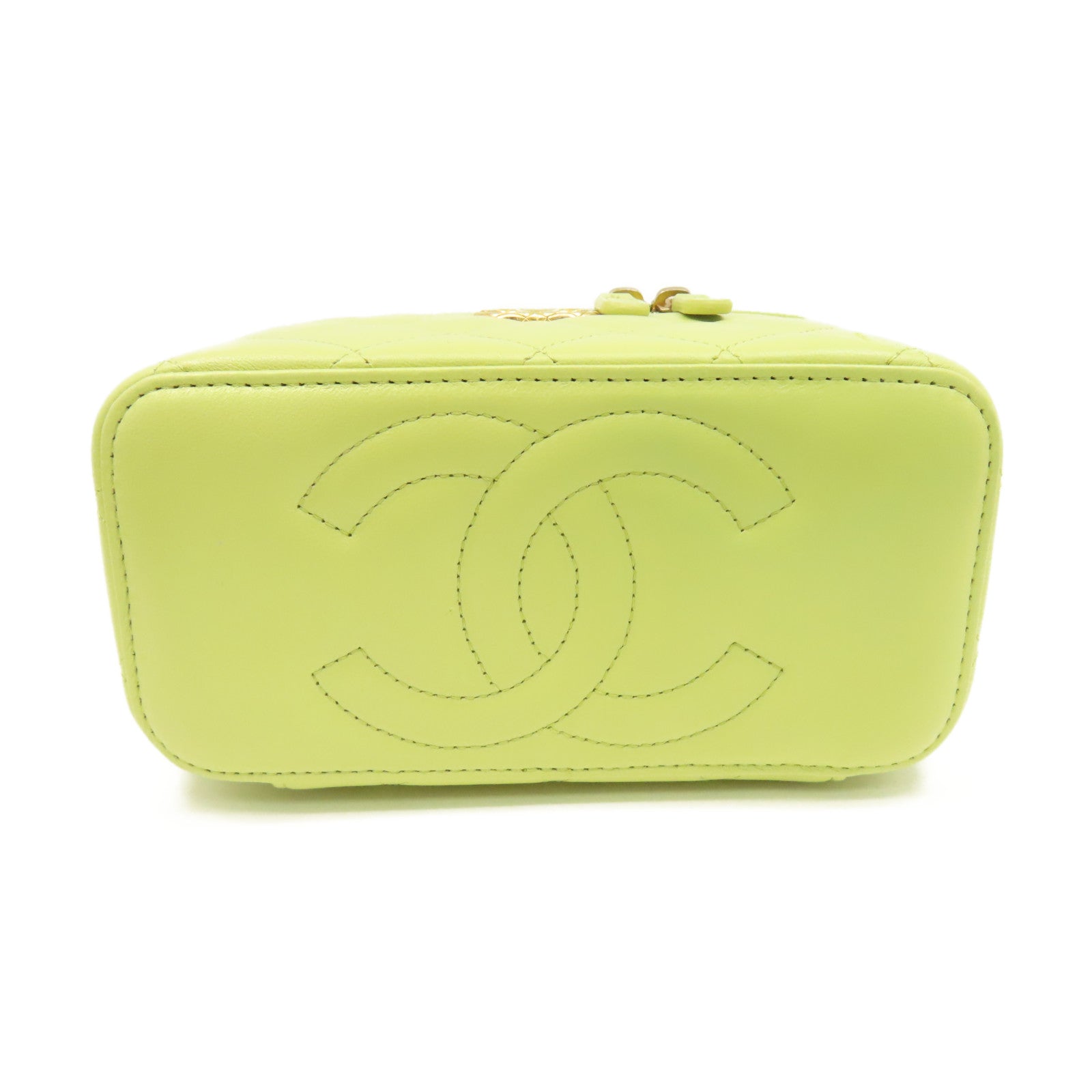 CHANEL 菱格牛皮皮革Chain Shoulder Bag金扣鏈帶肩背袋牛油果色