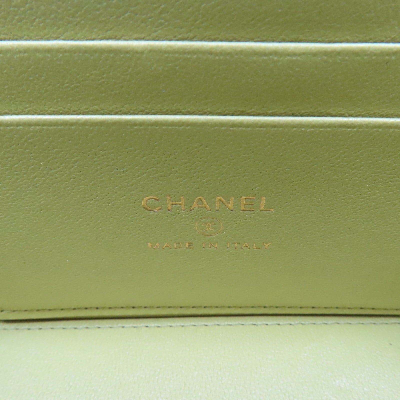 CHANEL 菱格牛皮皮革Chain Shoulder Bag金扣鏈帶肩背袋牛油果色