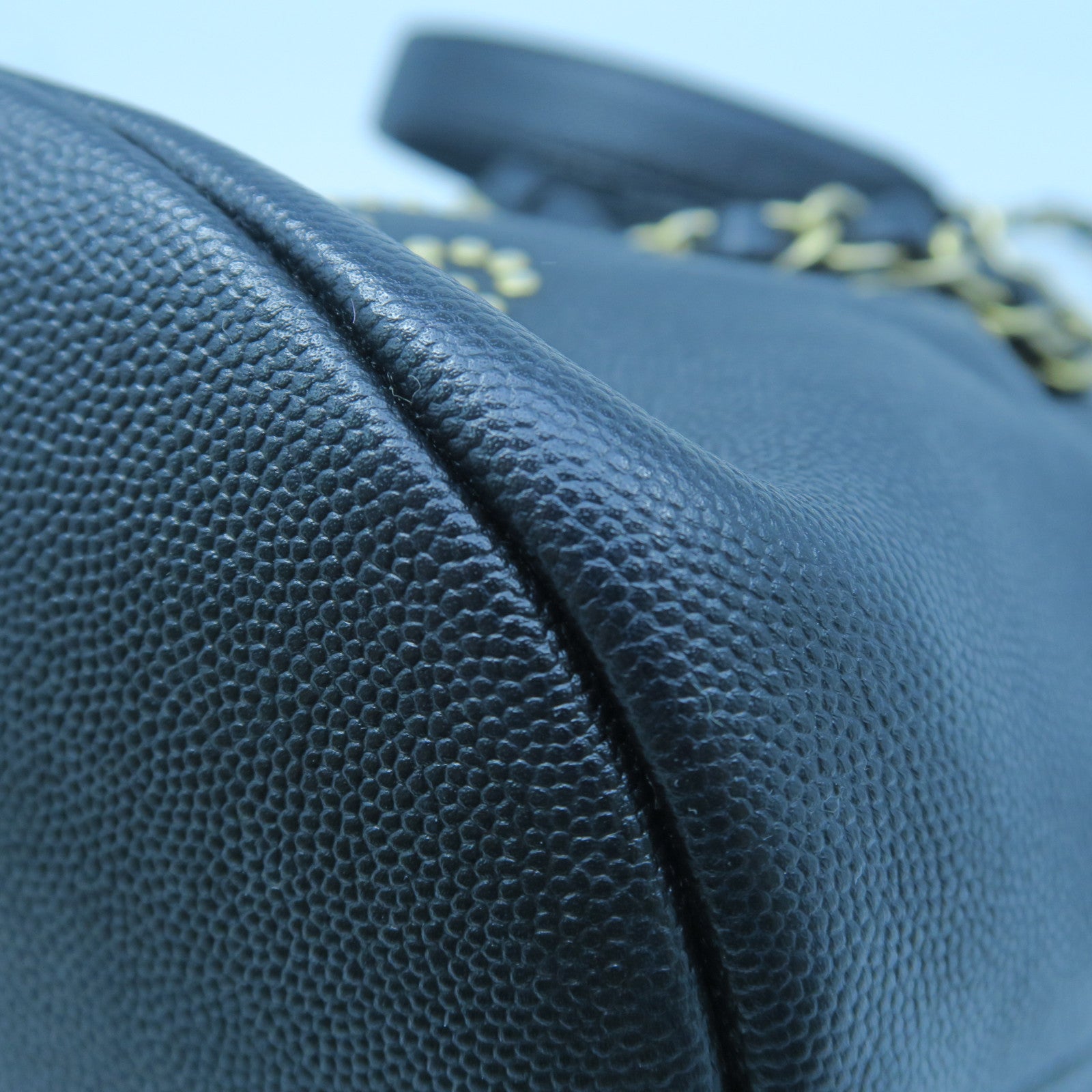 CHANEL Caviar Leather Small Bucket with Chain Gold Buckle Chain Shoulder Bag Black