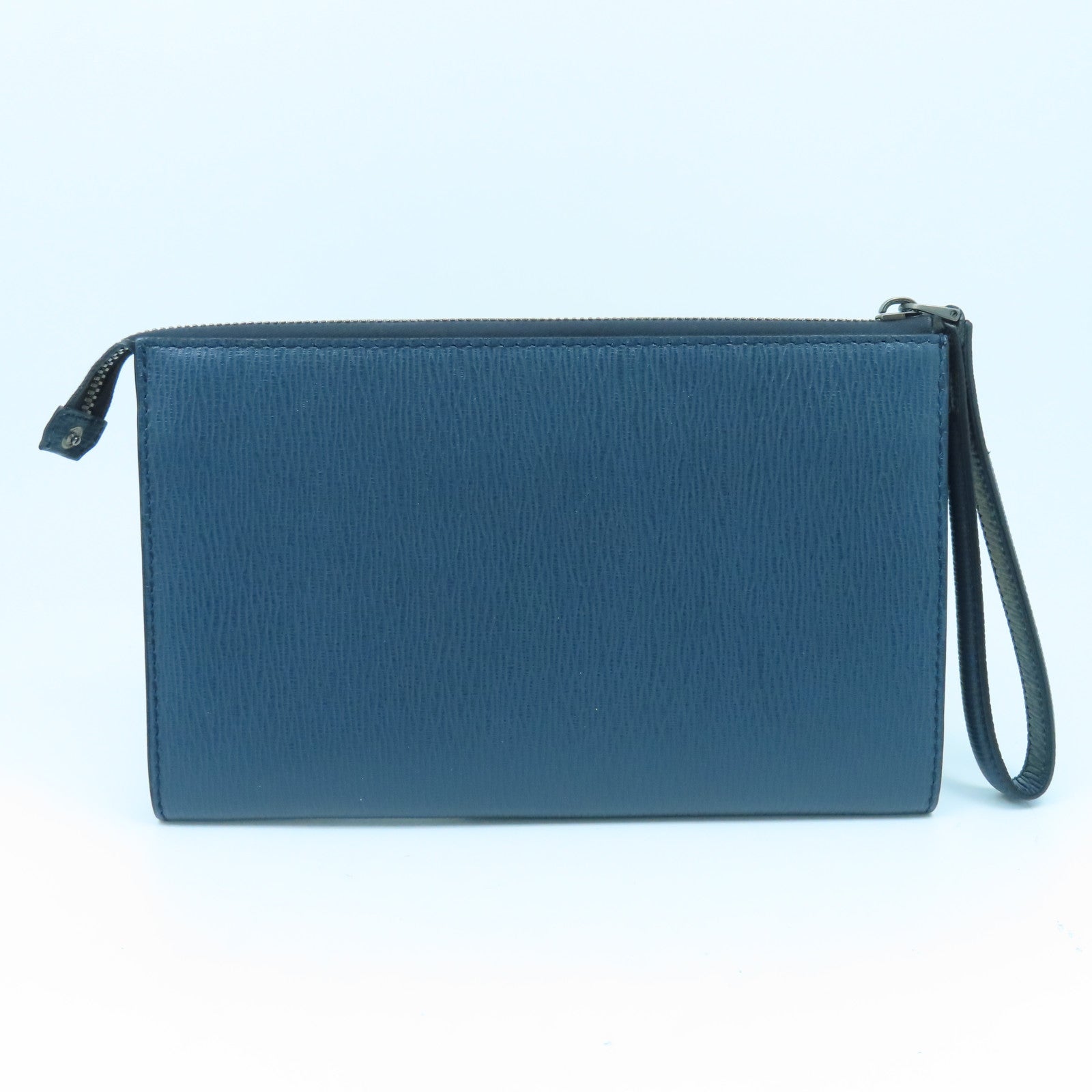 Salvatore Ferragamo 牛皮皮革Clutch Bag银扣手拿包蓝色