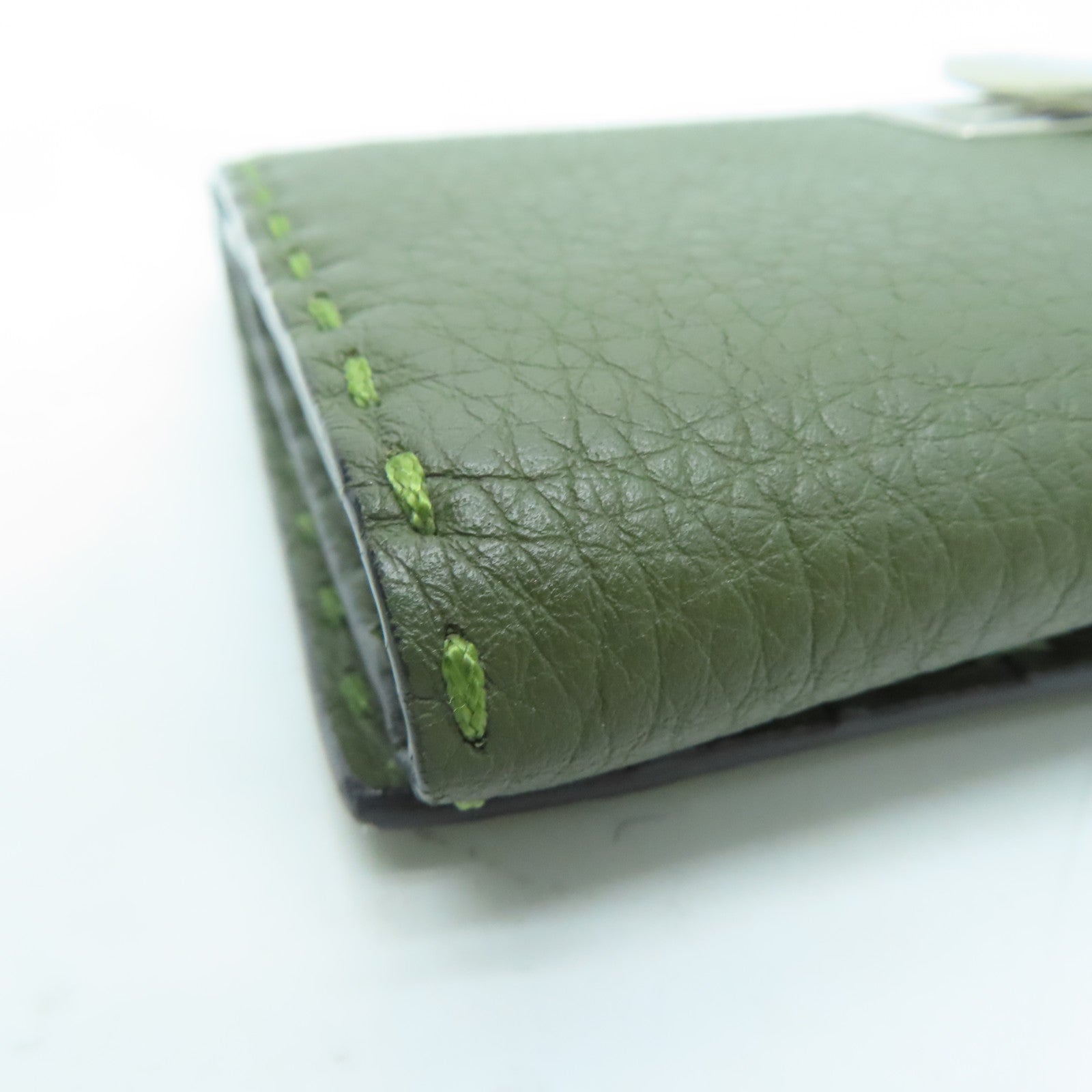 FENDI [Sharp Discount] Cowhide Leather Long Wallet Silver Buckle Wallet Green
