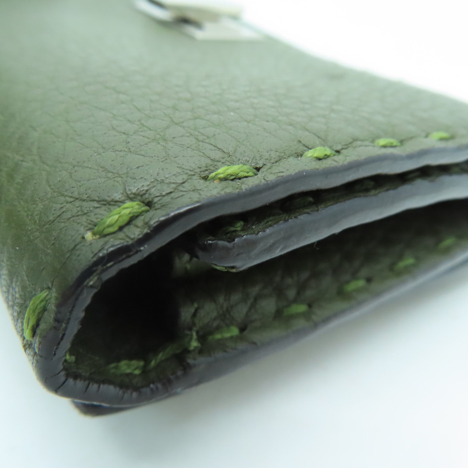 FENDI [Sharp Discount] Cowhide Leather Long Wallet Silver Buckle Wallet Green