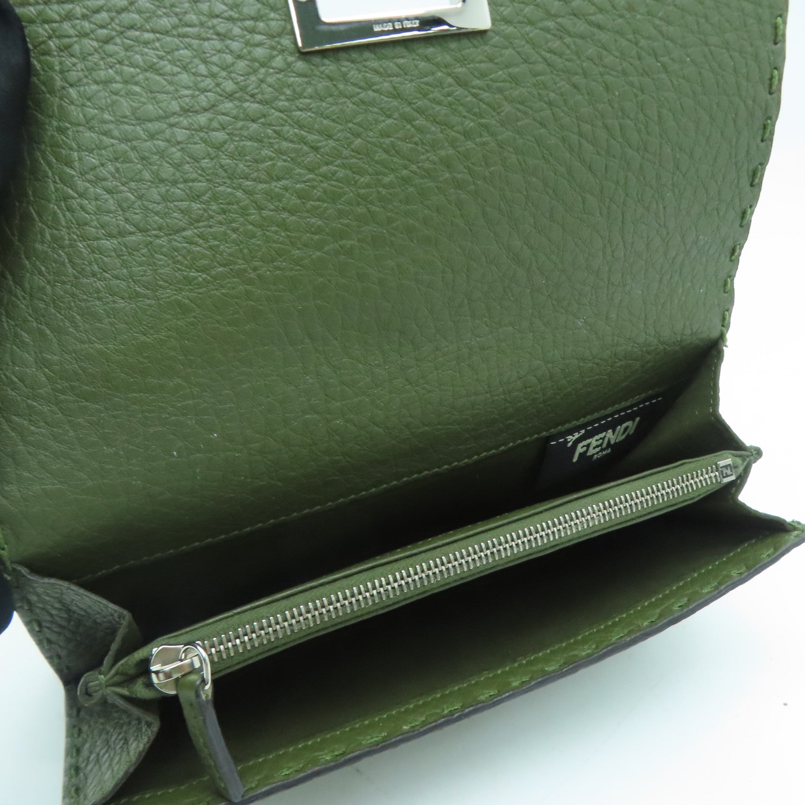 FENDI [Sharp Discount] Cowhide Leather Long Wallet Silver Buckle Wallet Green