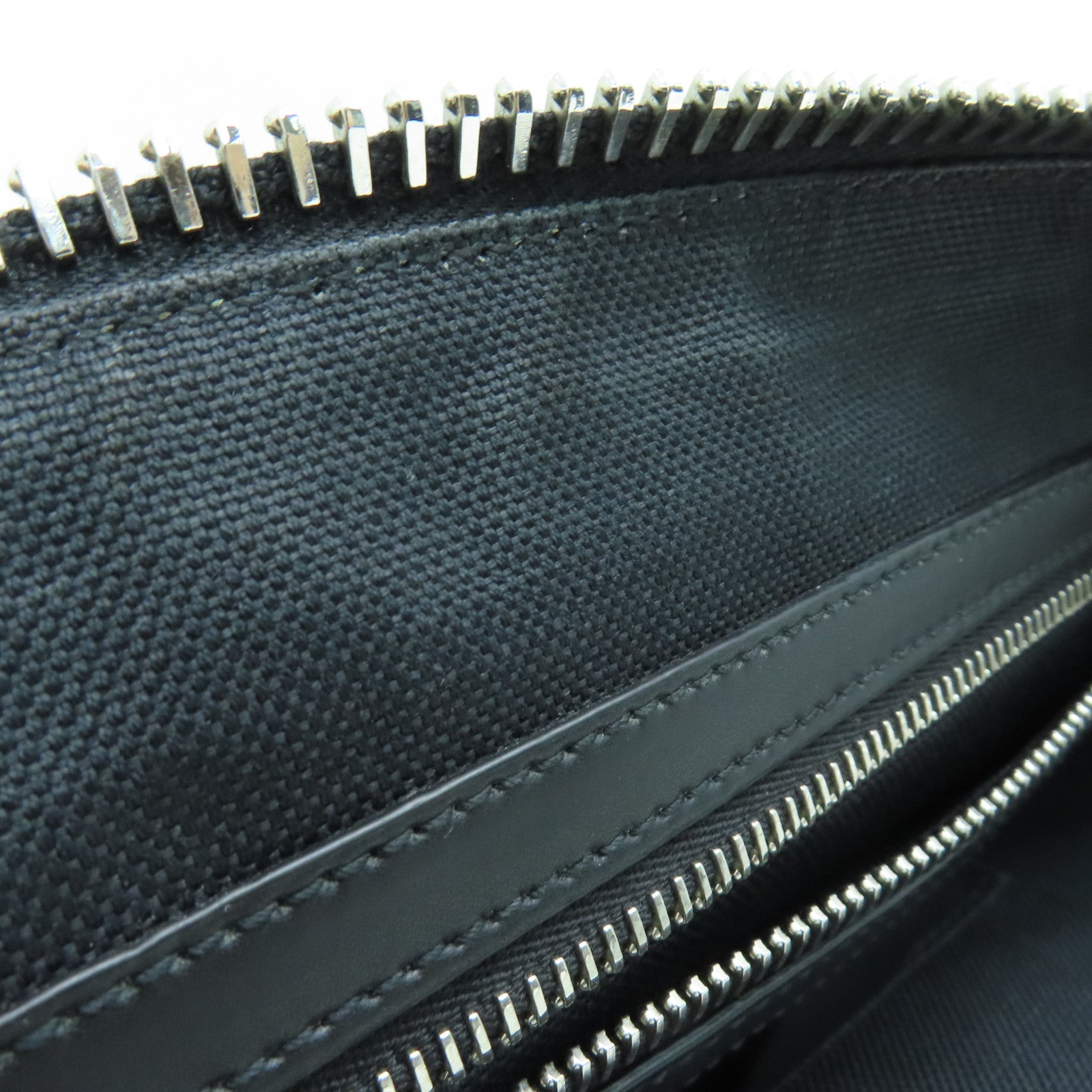 GUCCI coated canvas Shoulder Bag silver buckle shoulder bag black