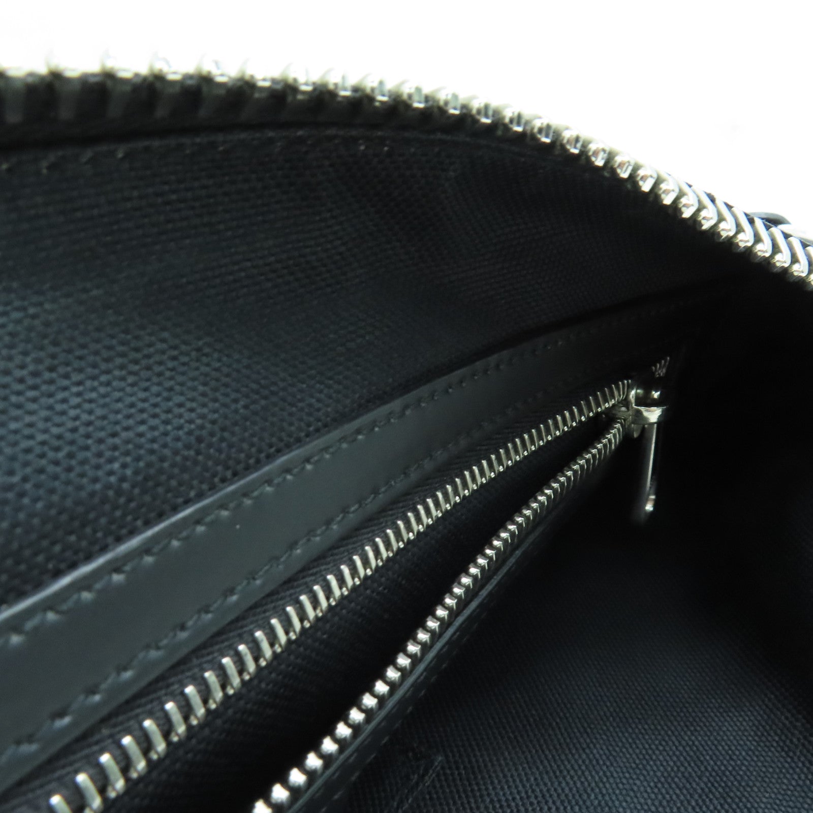 GUCCI coated canvas Shoulder Bag silver buckle shoulder bag black