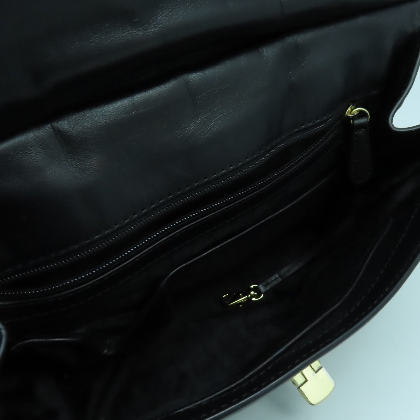 Michael Kors 牛皮皮革Shoulder Bag金扣手挽肩背兩用袋黑色