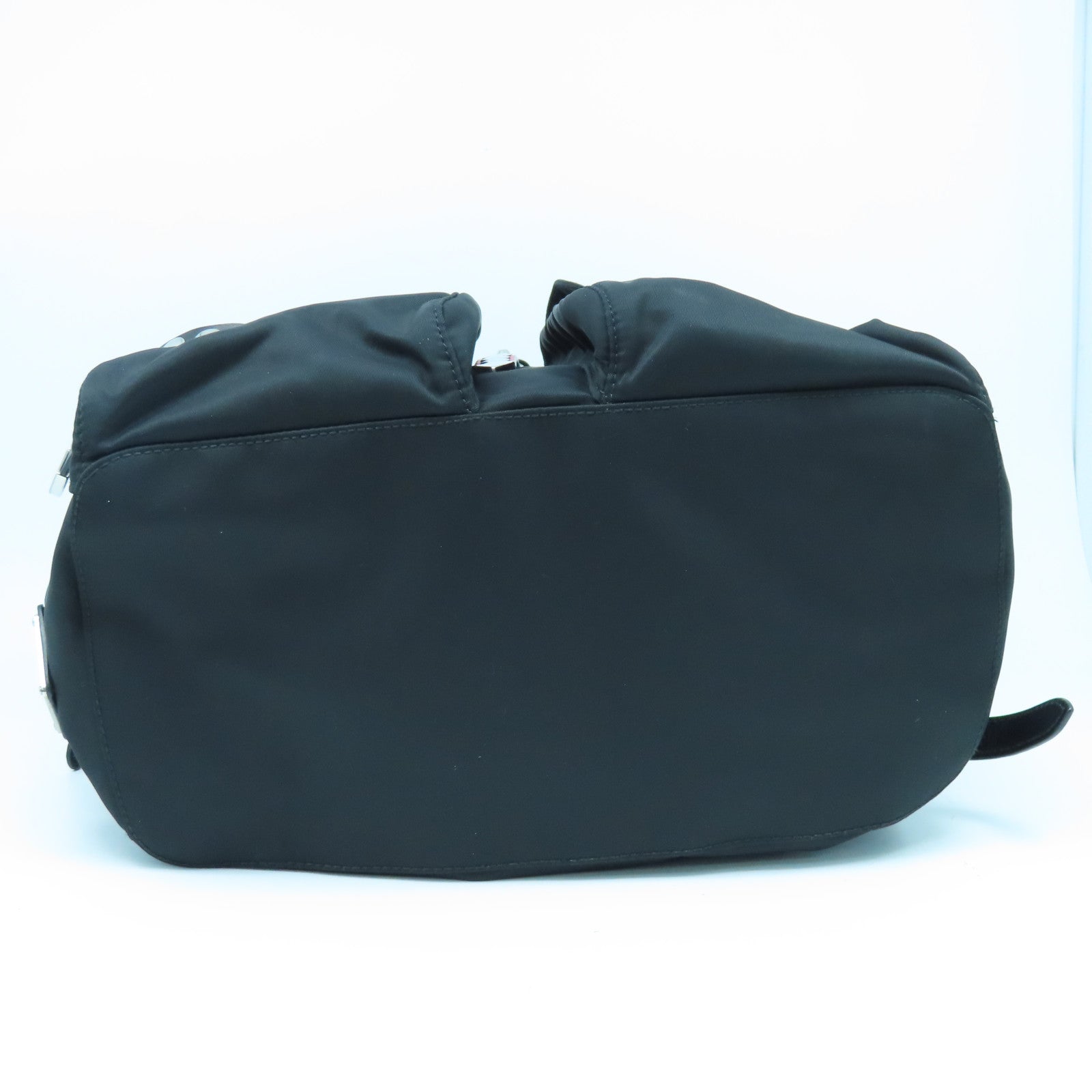 PRADA 尼龍Rucksack銀扣背包黑色
