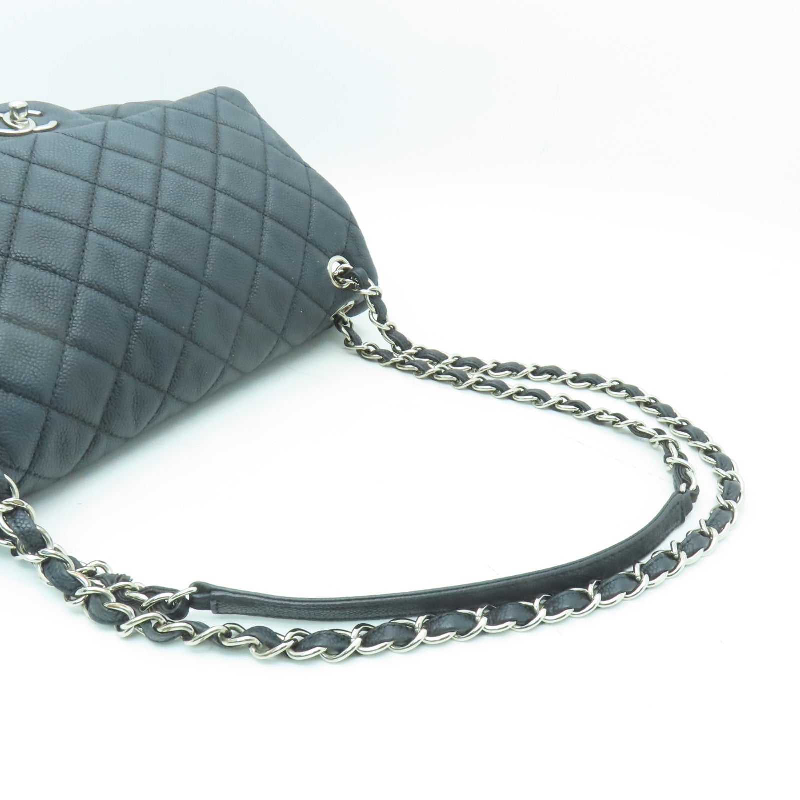CHANEL 菱格Caviar皮革Easy Flap銀扣鏈帶肩背袋黑色