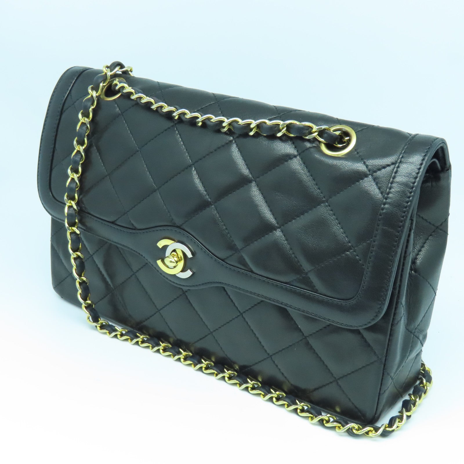CHANEL Diamond Sheepskin Leather Vintage 2 Tone CC Chain Shoulder Chain Shoulder Bag Black
