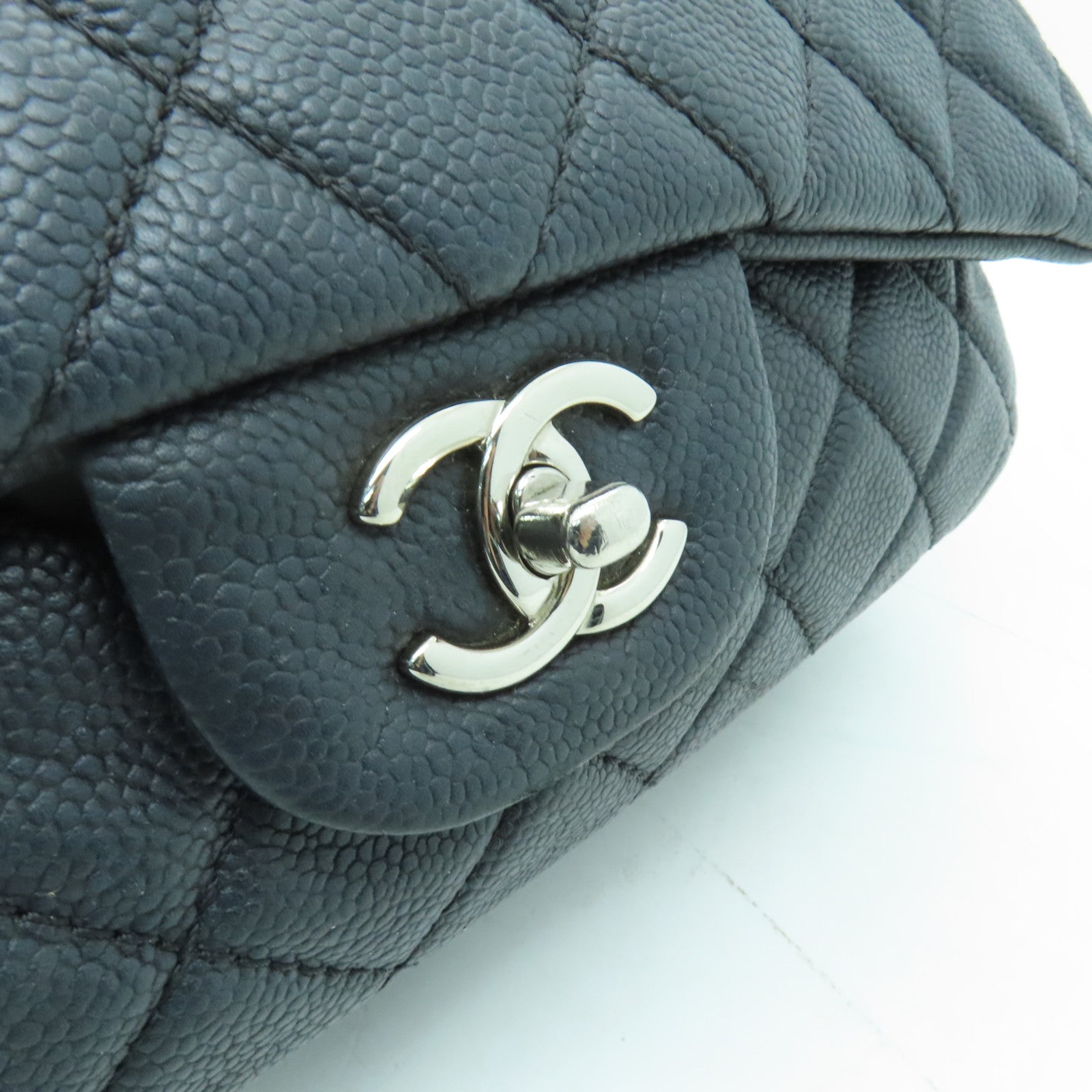 CHANEL 菱格Caviar皮革Easy Flap銀扣鏈帶肩背袋黑色