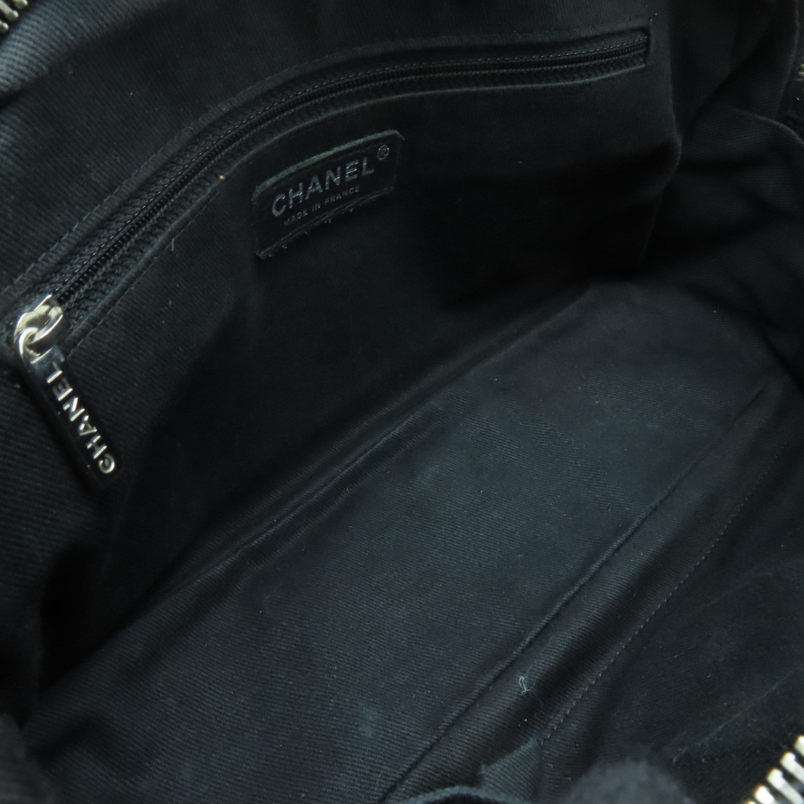 CHANEL 菱格Caviar皮革Easy Flap銀扣鏈帶肩背袋黑色