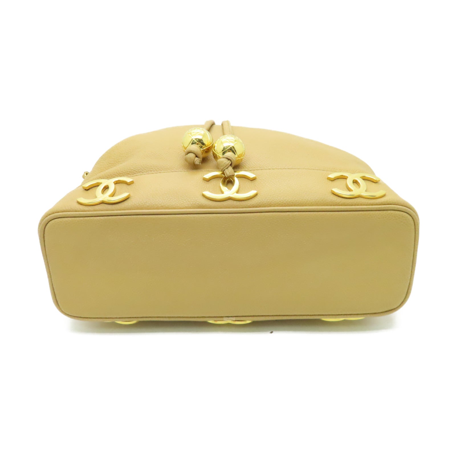 CHANEL Caviar皮革Drawstring Shoulder Bag金扣鏈帶肩背袋米色