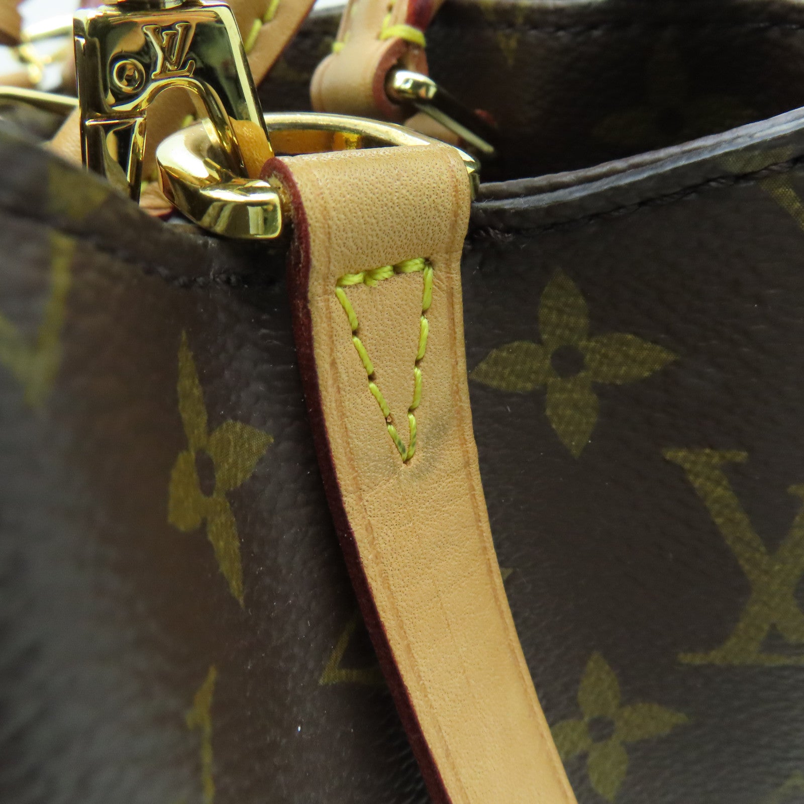 LOUIS VUITTON Monogram Montaigne MM gold buckle handle shoulder bag brown