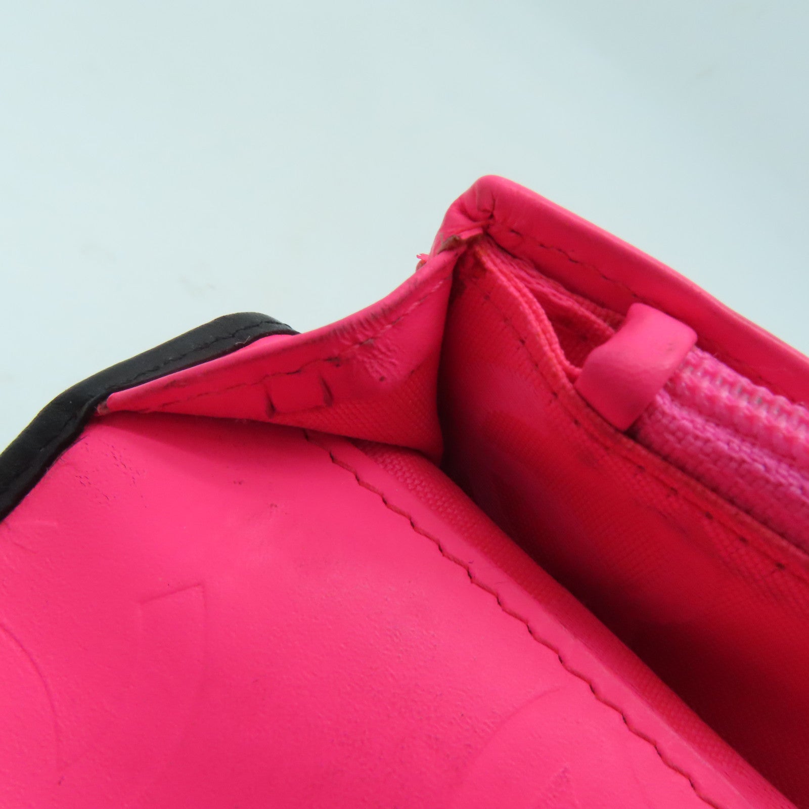 CHANEL [Sharp Discount] Diamond Leather Cambon Line Long Wallet Black/Pink