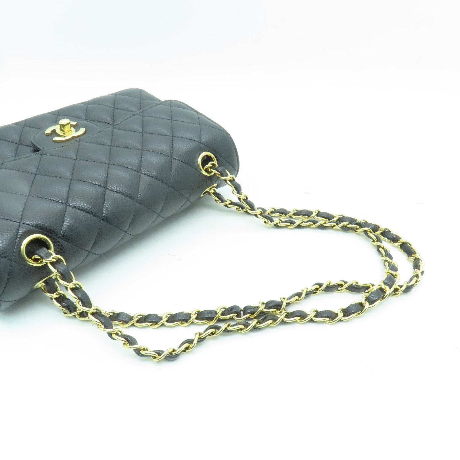 CHANEL 菱格Caviar皮革Classic 23cm金扣鏈帶肩背袋黑色