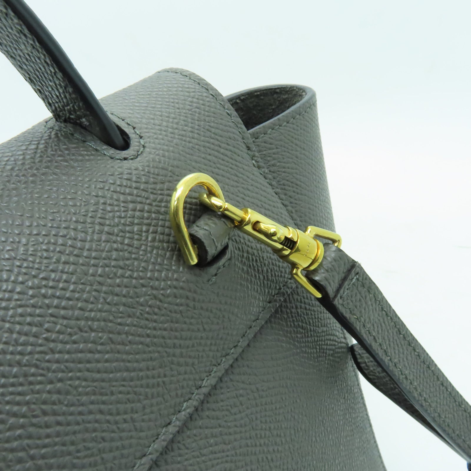 CELINE 牛皮皮革Pico Belt Bag金扣手挽肩背兩用袋灰色