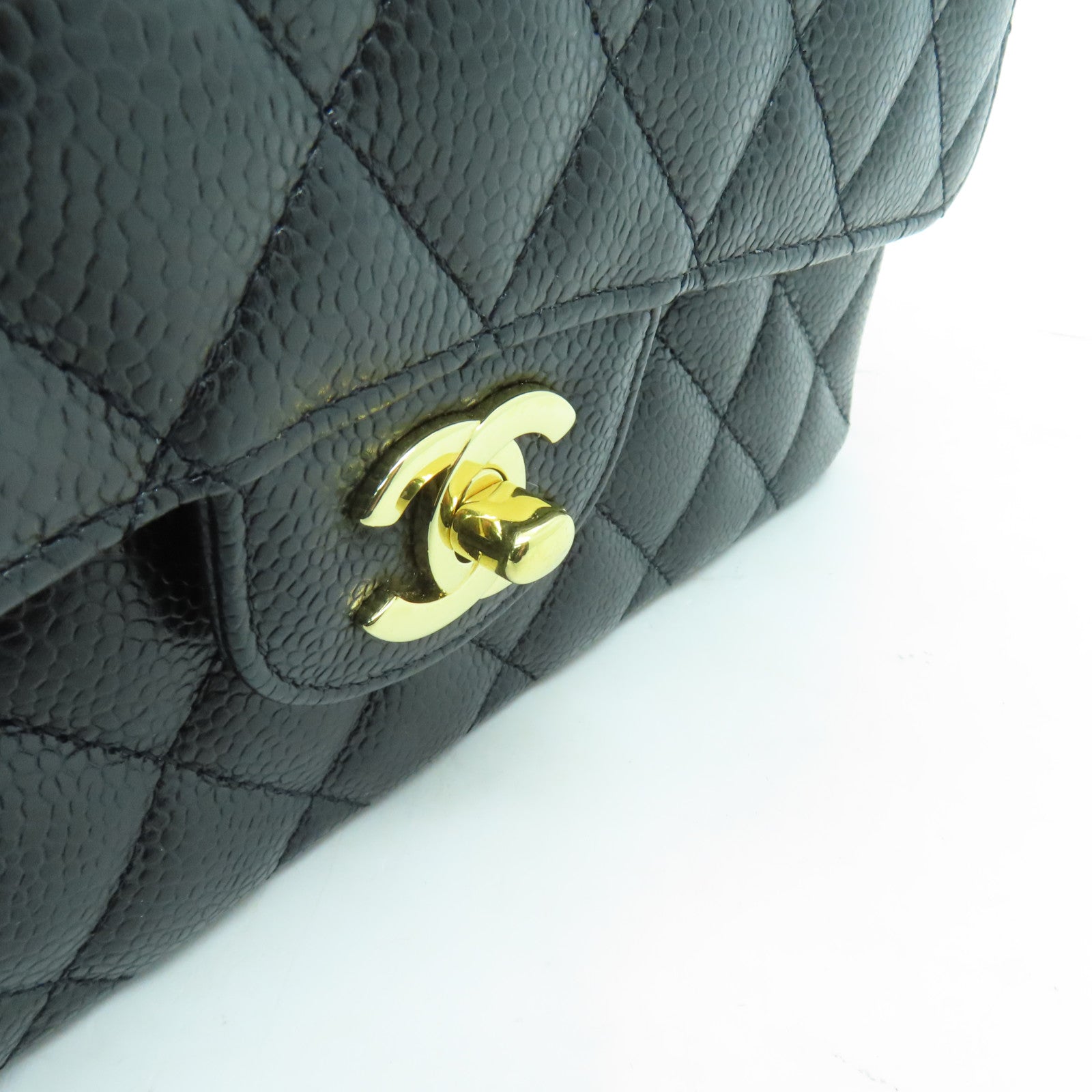 CHANEL 菱格Caviar皮革Classic 23cm金扣鏈帶肩背袋黑色