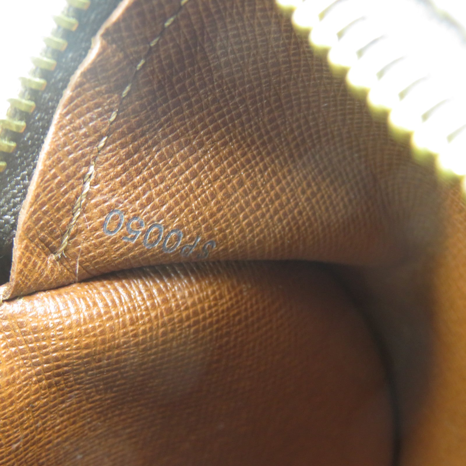 LOUIS VUITTON Monogram Papillon(old model)金扣手挽袋啡色