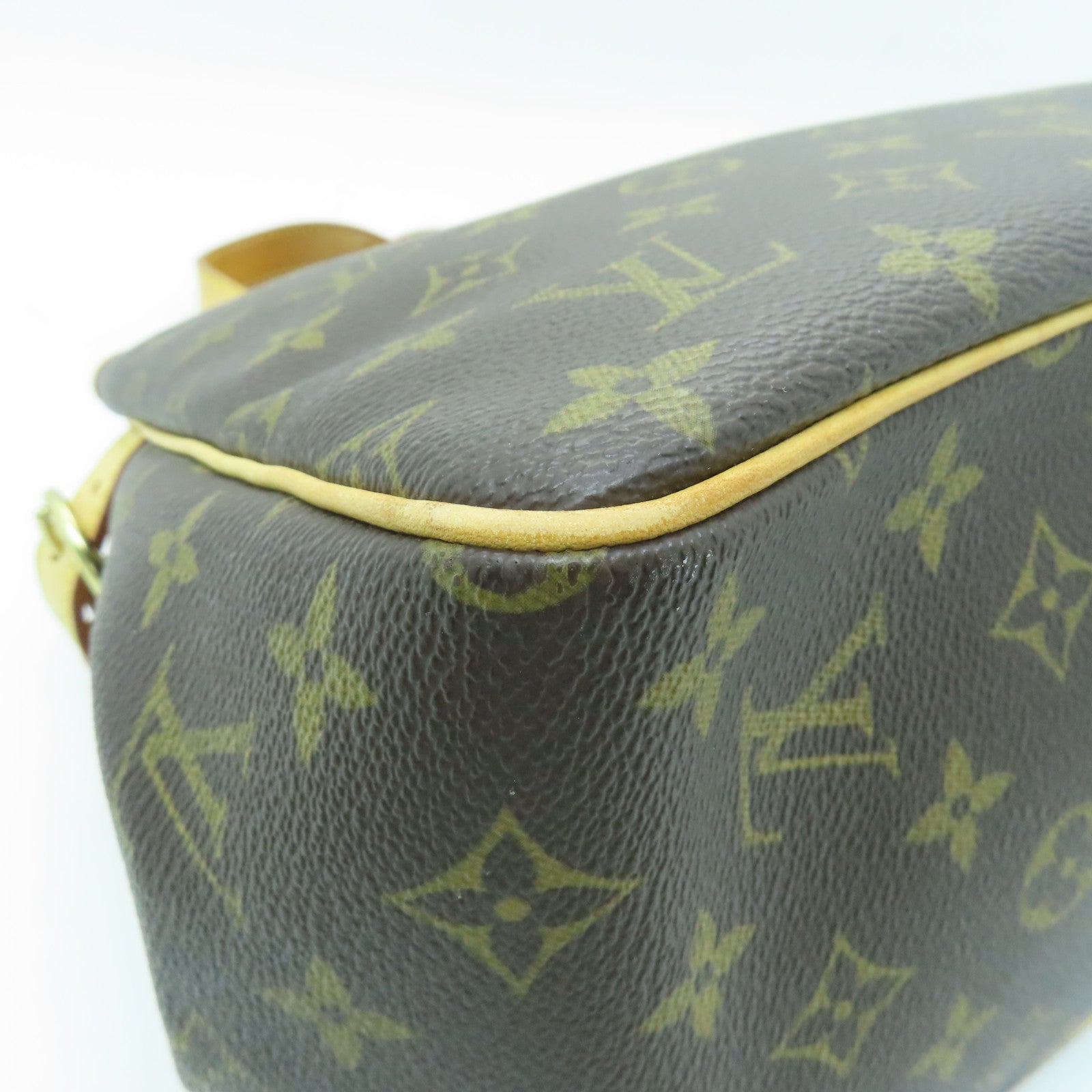 LOUIS VUITTON Monogram Batignolles Gold Buckle Handle Bag Brown