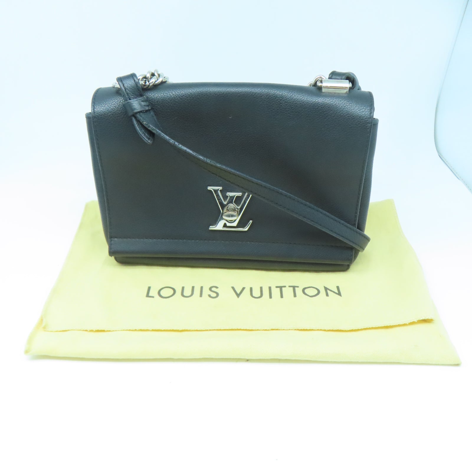 LOUIS VUITTON 牛皮皮革Lockme II BB銀扣肩背袋黑色