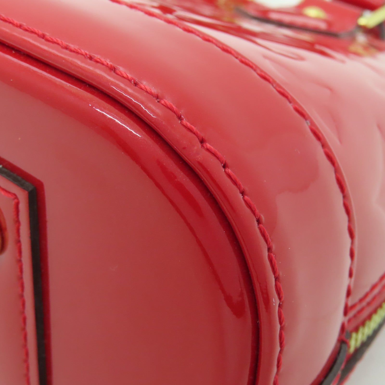LOUIS VUITTON Vernis Alma BB金扣手挽袋紅色