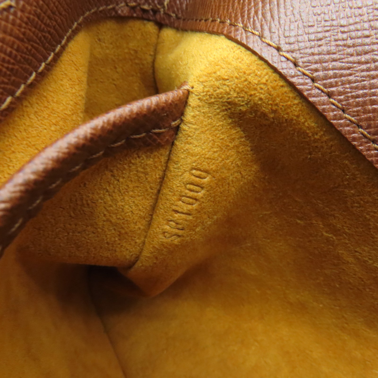 LOUIS VUITTON Monogram Musette Tango Gold Buckle Shoulder Bag Brown