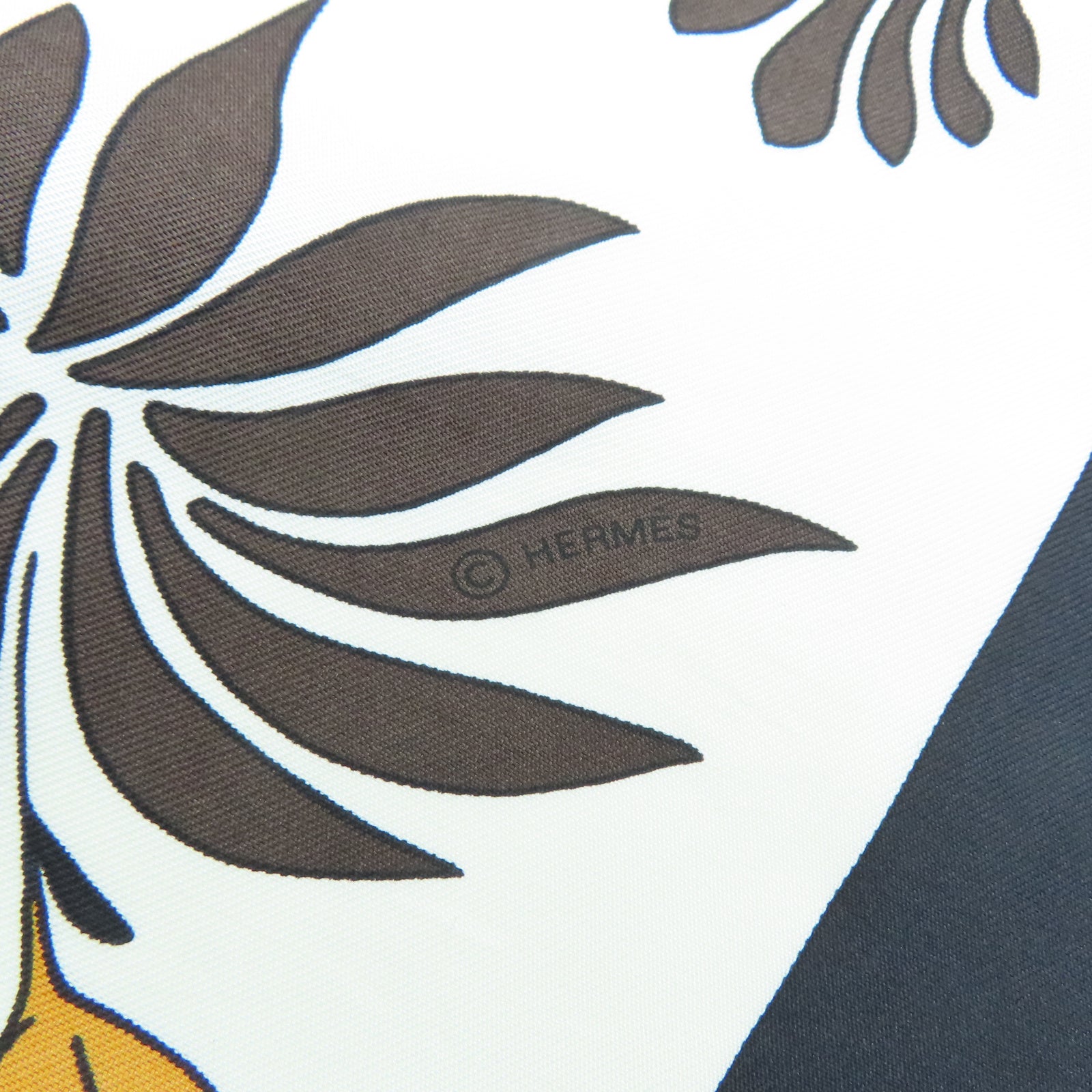 HERMES 絲質Scarf 90X90絲巾白色