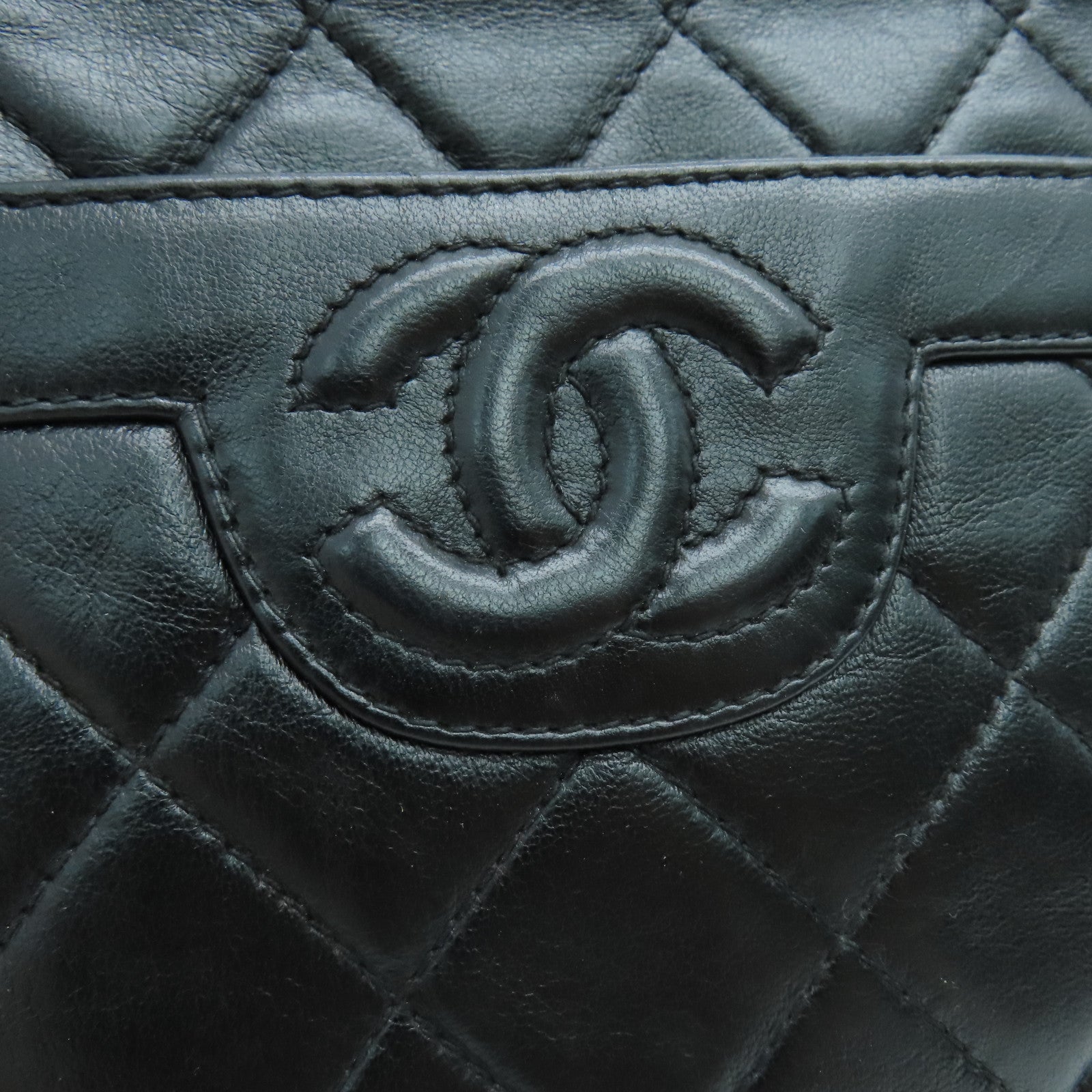 CHANEL 菱格羊皮皮革Chain Shoulder金扣鏈帶肩背袋黑色