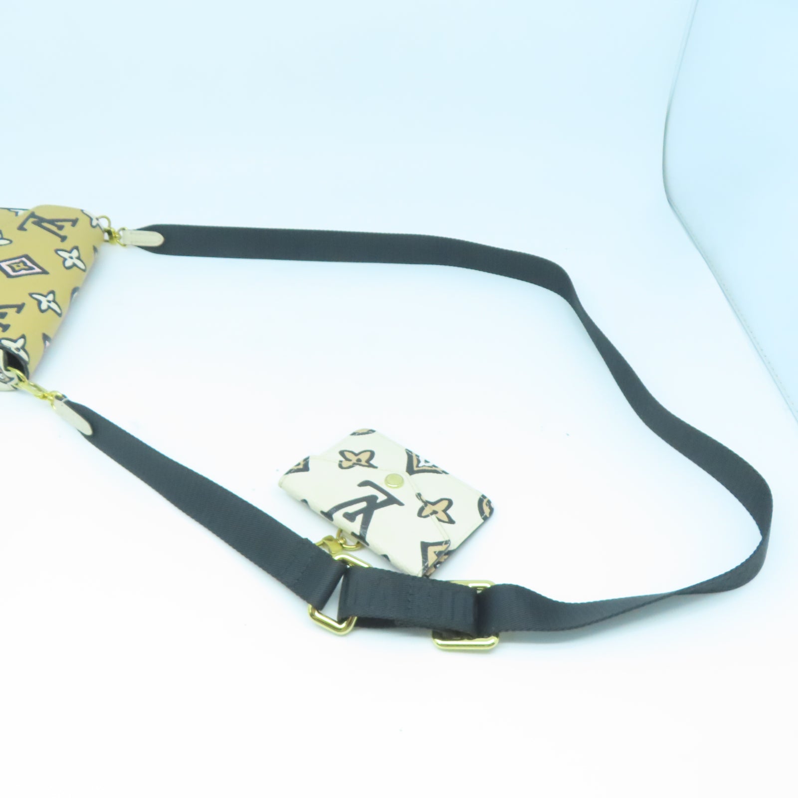 LOUIS VUITTON 【激減優惠】Monogram Felicie Strap金扣肩背袋棕色