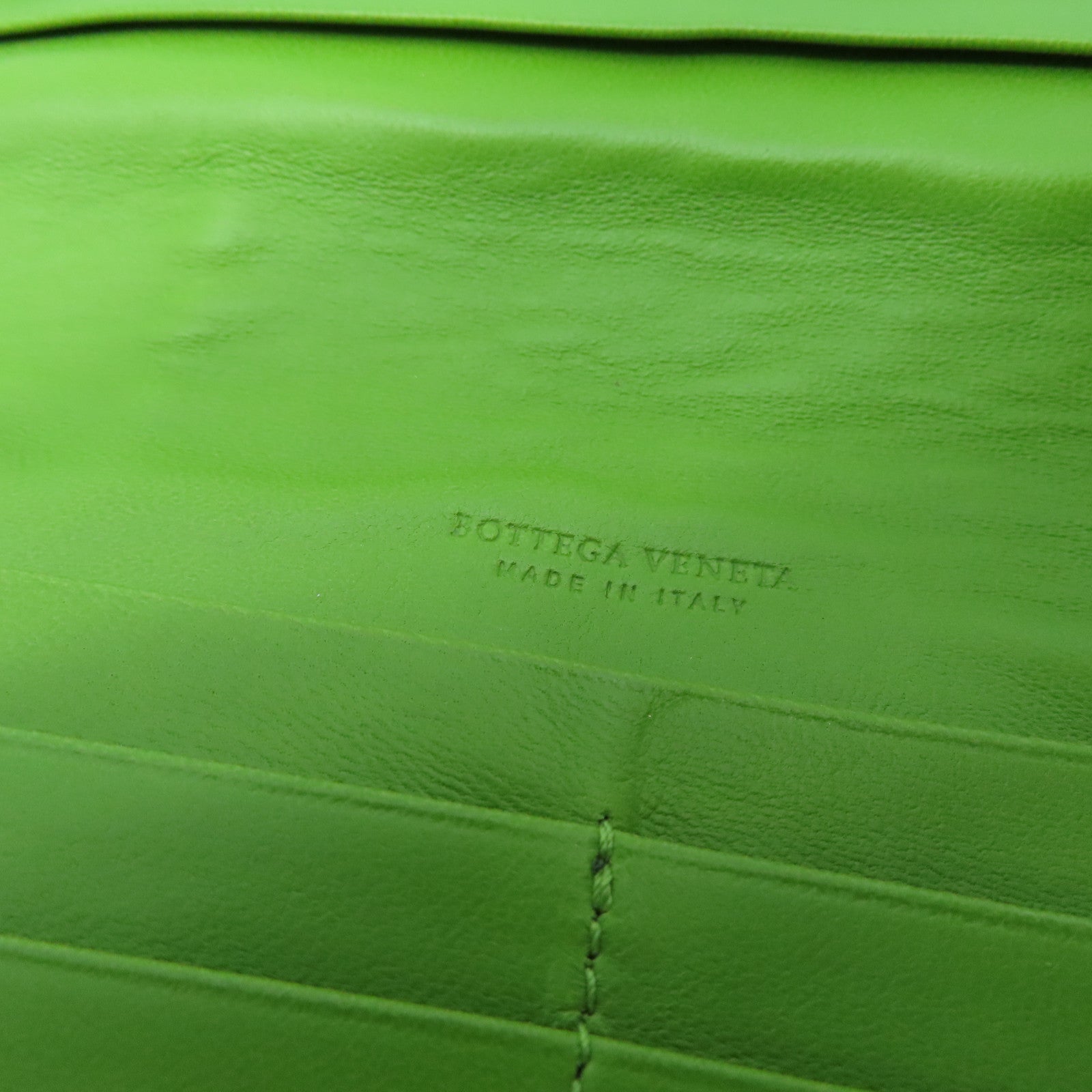 BOTTEGA VENETA Textured Leather Long Wallet Long Wallet Green