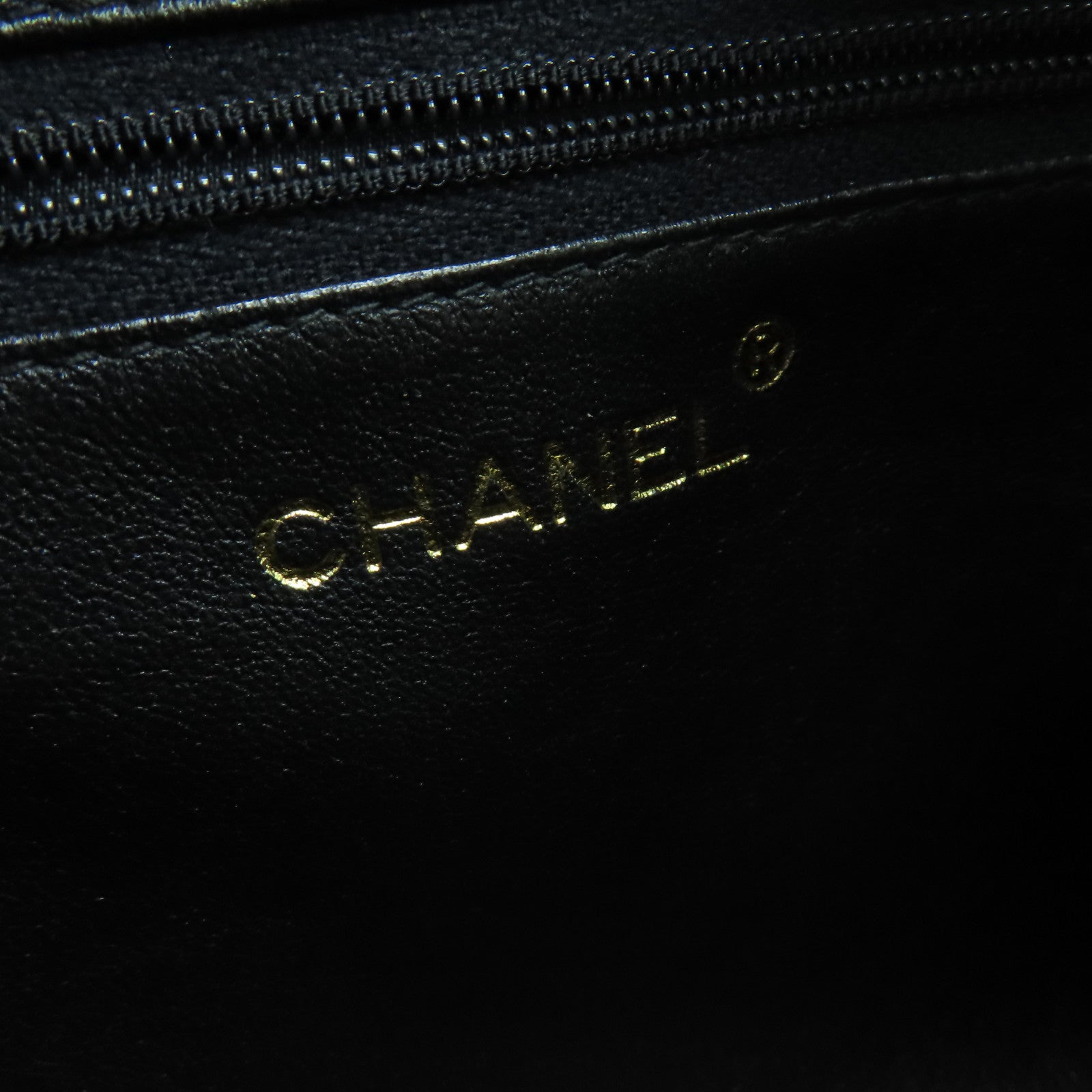 CHANEL 菱格羊皮皮革Chain Shoulder金扣鏈帶肩背袋黑色