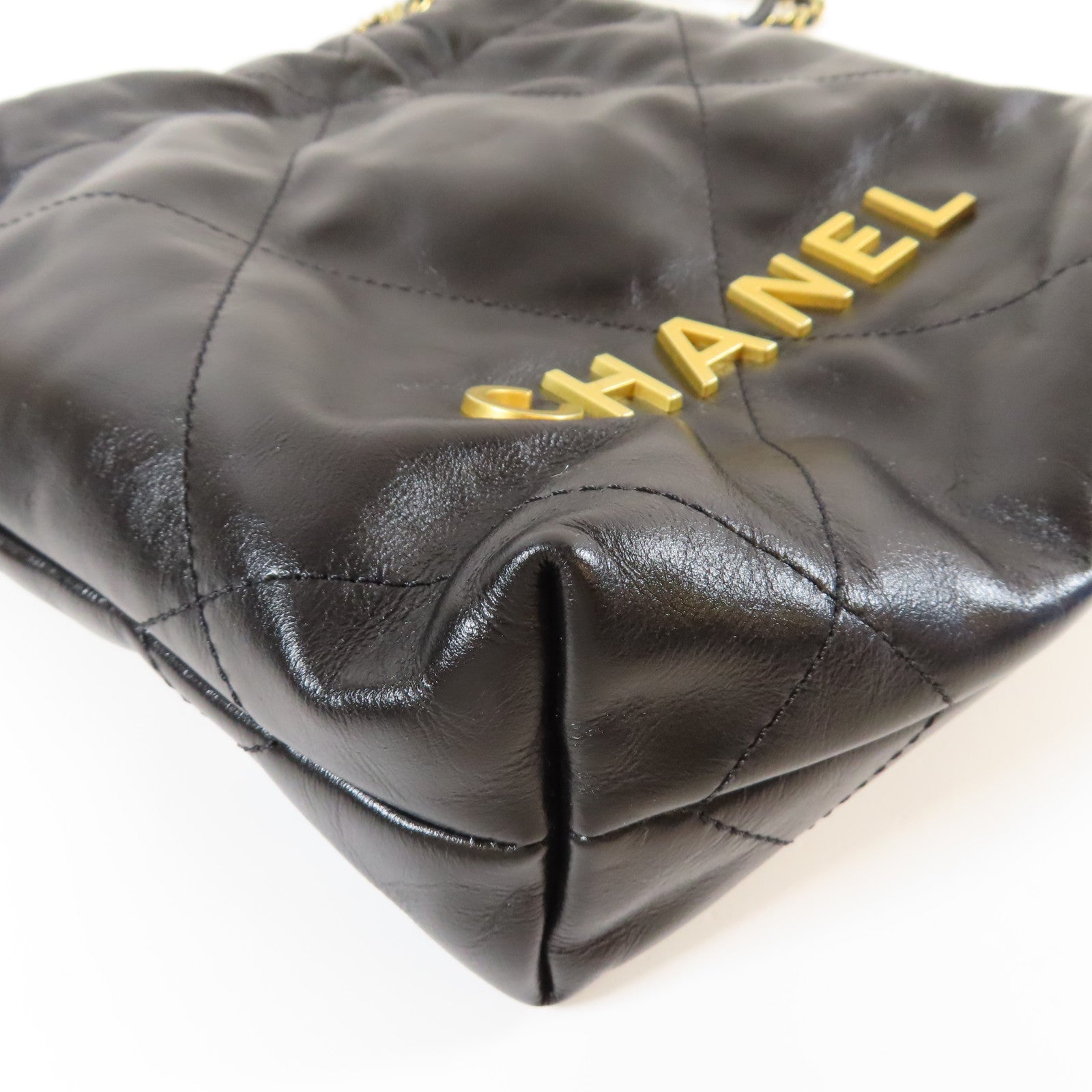 CHANEL 菱格羊皮皮革Mini 22金扣手挽肩背兩用袋黑色