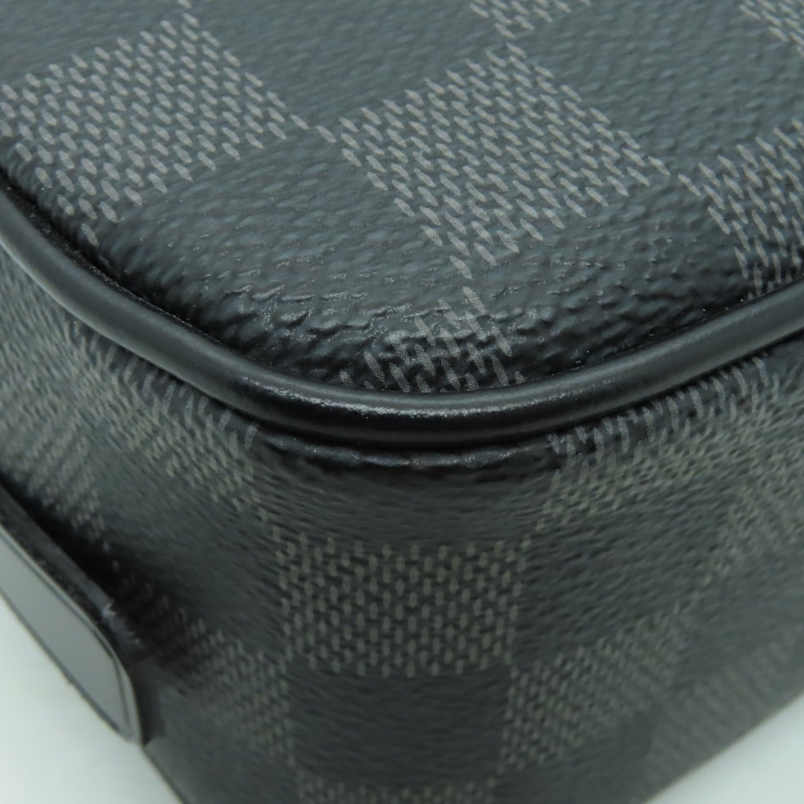 LOUIS VUITTON Damier Graphite Toilet Pouch銀扣手拿包黑色