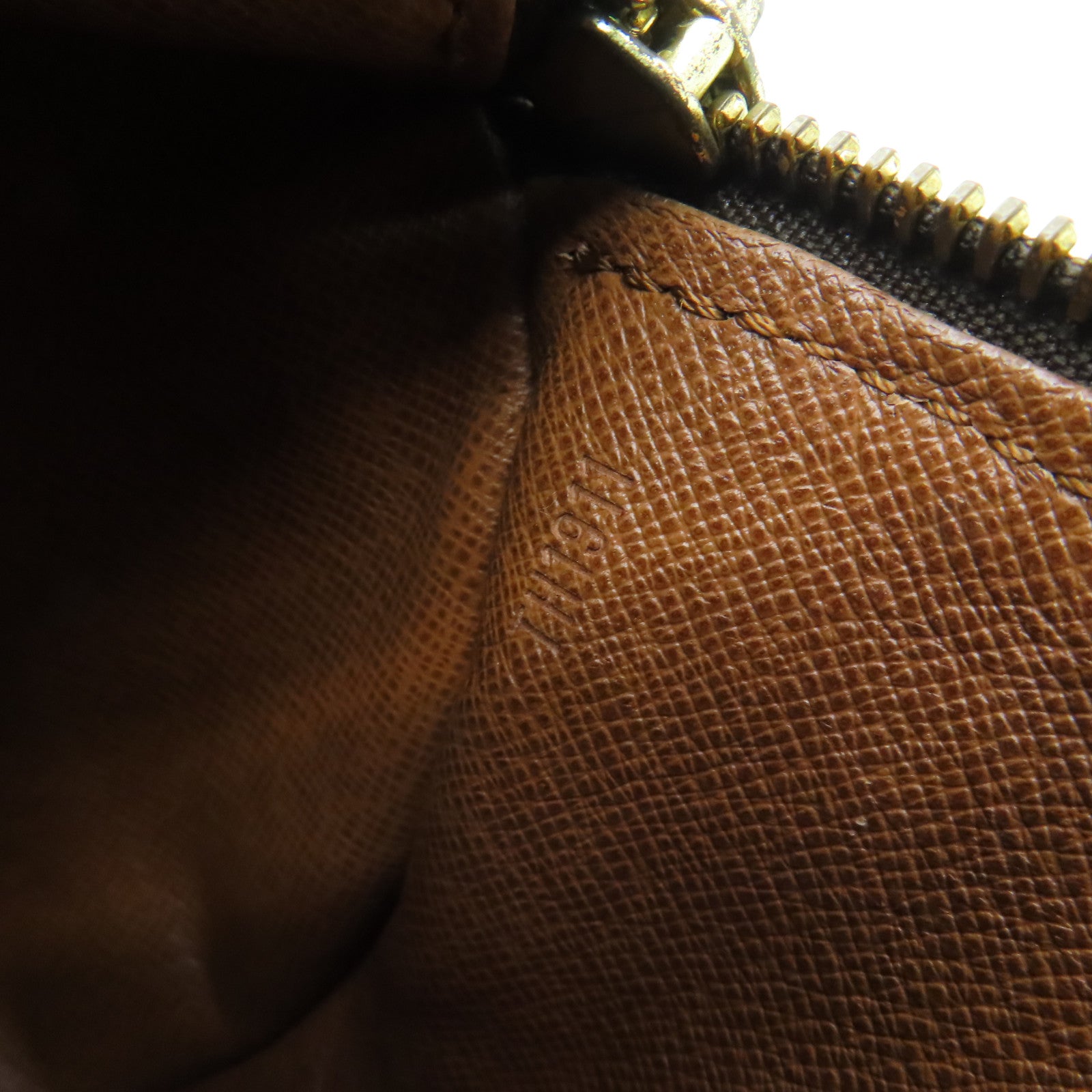 LOUIS VUITTON Monogram Papillon GM Gold Buckle Shoulder Bag Brown