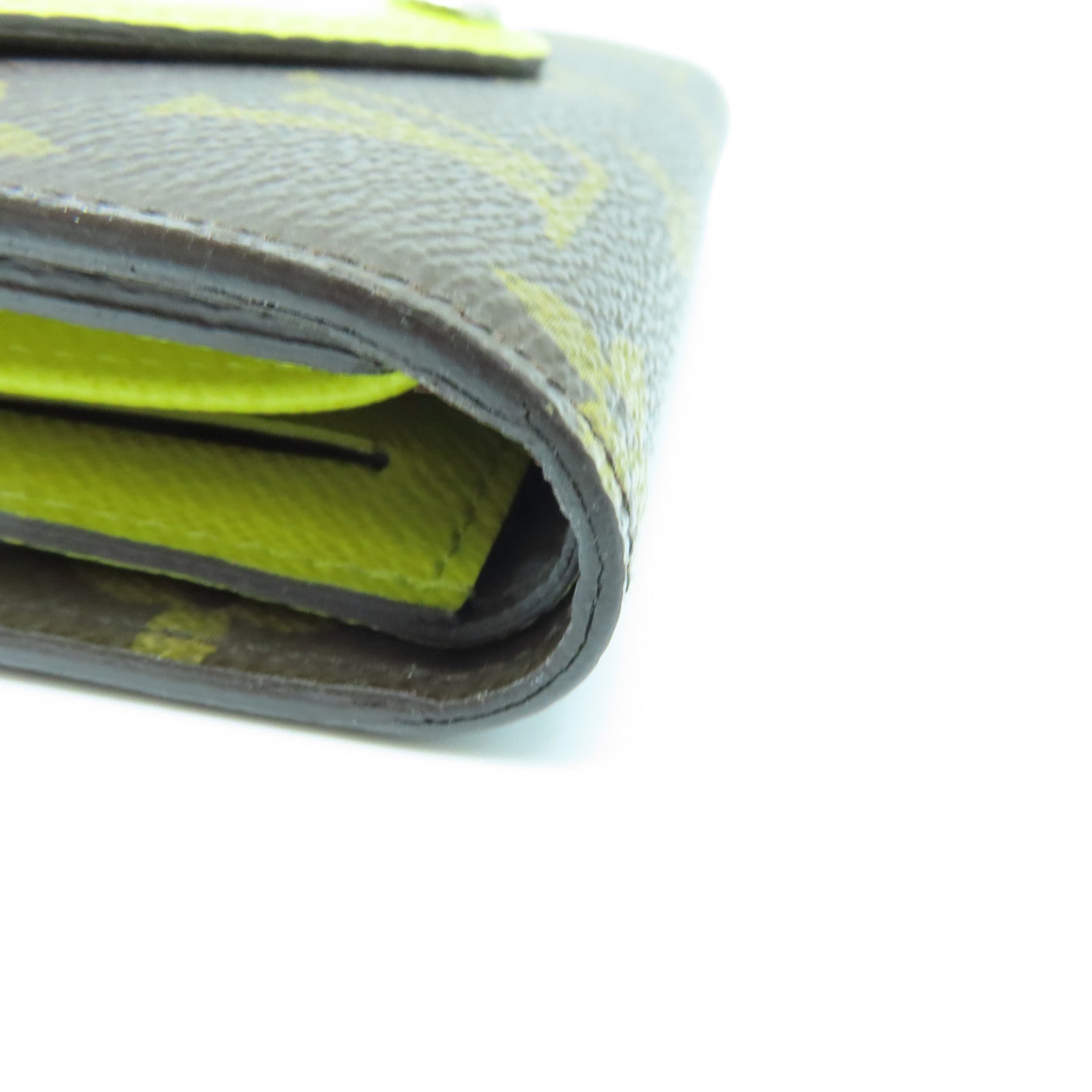 LOUIS VUITTON Monogram Epi Wallet Silver Buckle Brown/Yellow