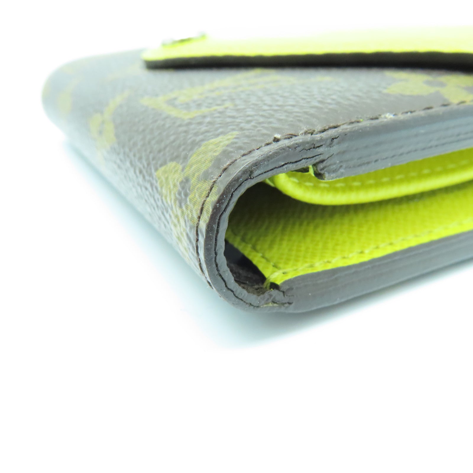 LOUIS VUITTON Monogram Epi Wallet Silver Buckle Brown/Yellow