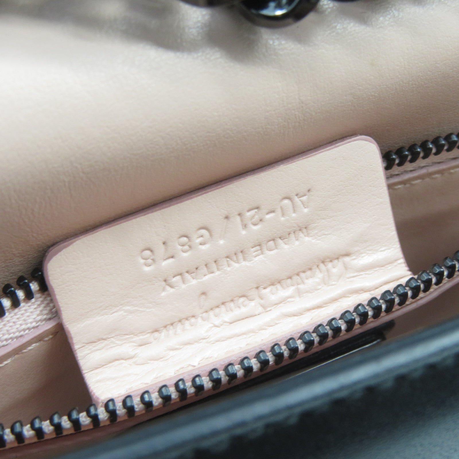 Salvatore Ferragamo 牛皮皮革Shoulder Bag銀扣鏈帶肩背袋黑色