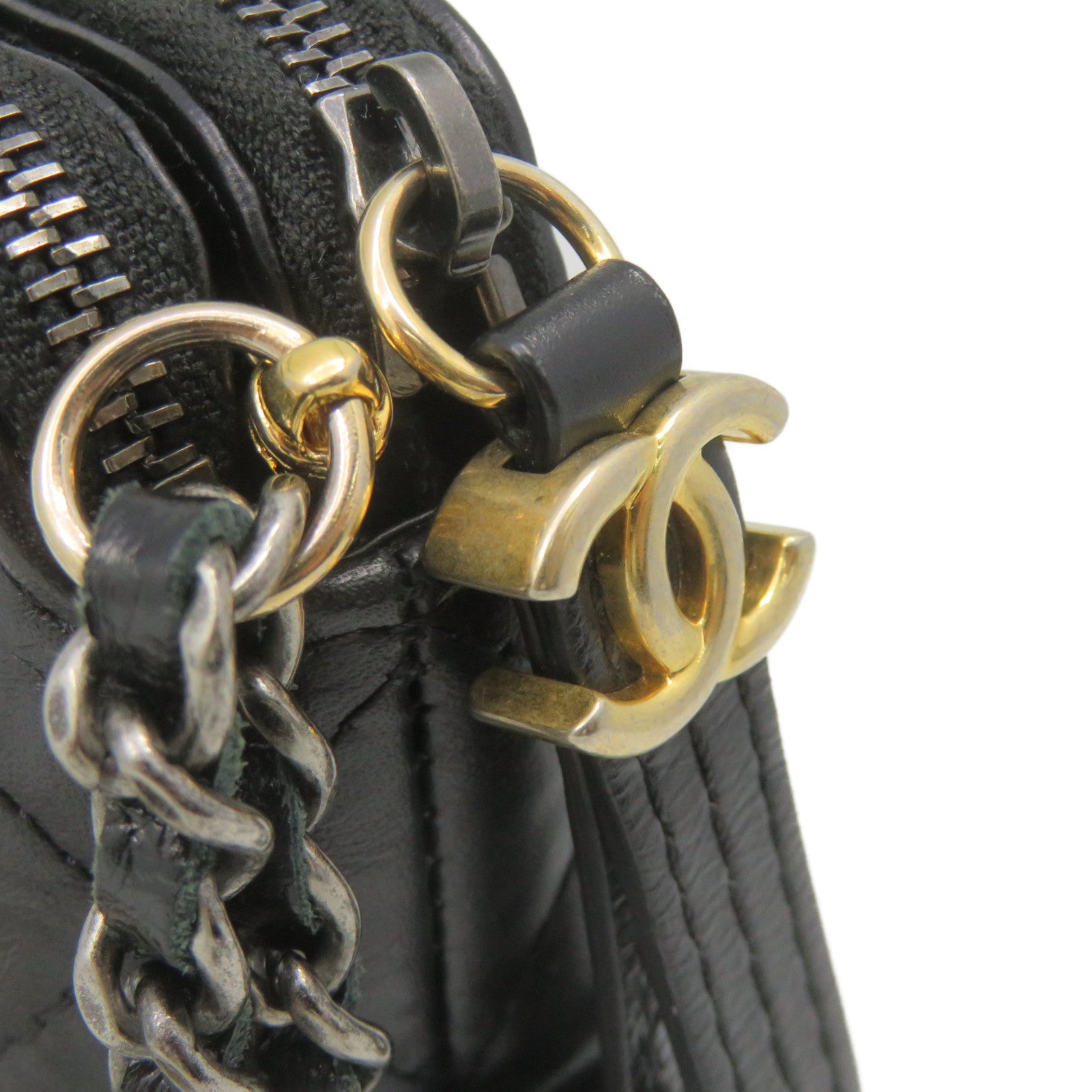 CHANEL 菱格牛皮皮革Cluch With Chain Shoulder Bag金扣链带肩背袋黑色