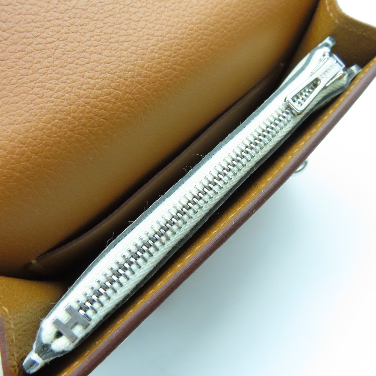 HERMES Evercolor Leather Roulis Slim Silver Buckle Wallet Classic Camel/Bubble Green