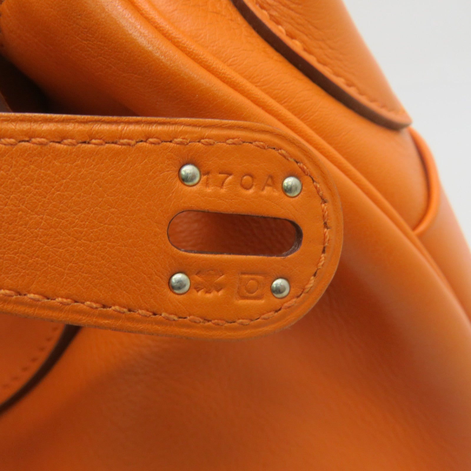HERMES Swift皮革Lindy 30银扣肩背袋Orange橙色
