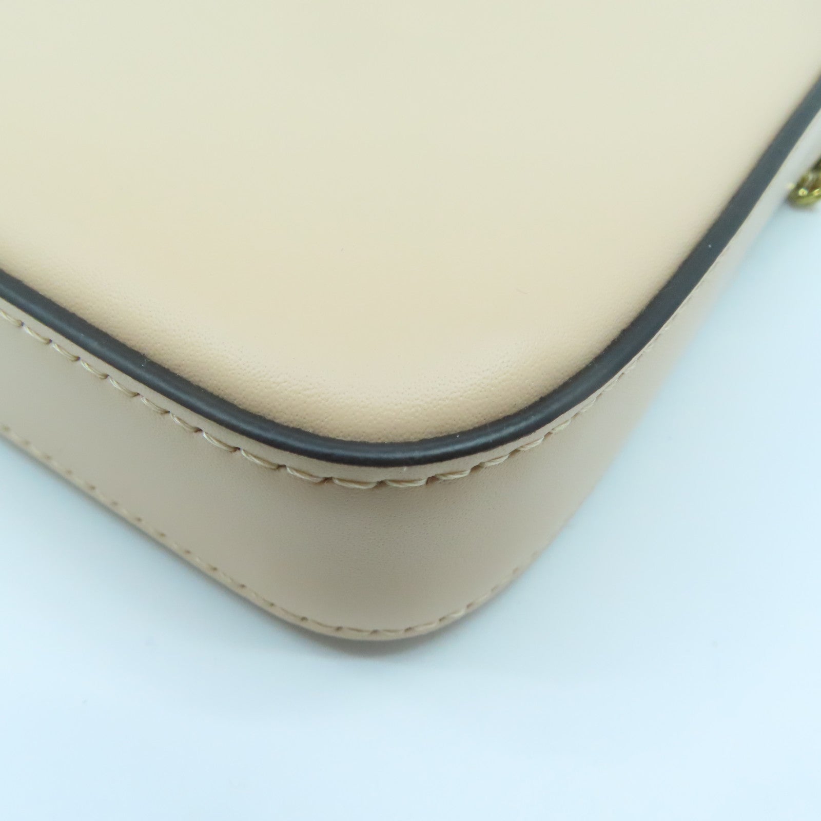 FENDI 牛皮皮革Chain Wallet金扣鏈帶肩背袋粉紅色