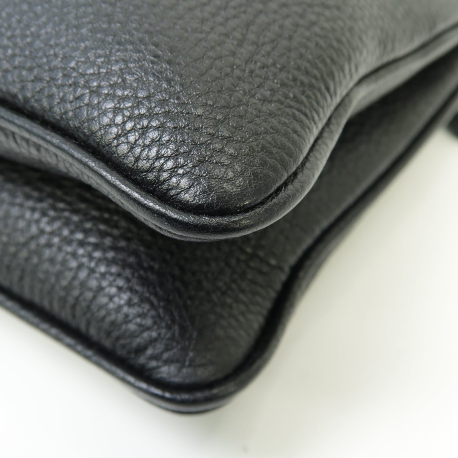 PRADA 牛皮皮革Shoulder Bag銀扣肩背袋黒色
