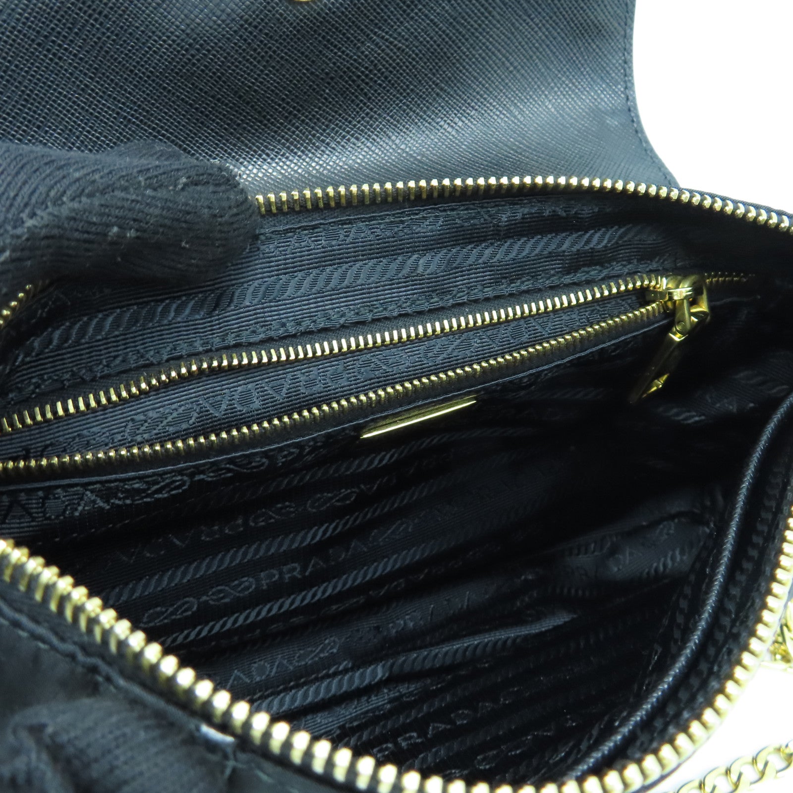 PRADA Nylon/Saffiano Leather Chain Shoulder Gold Buckle Chain Shoulder Bag Black