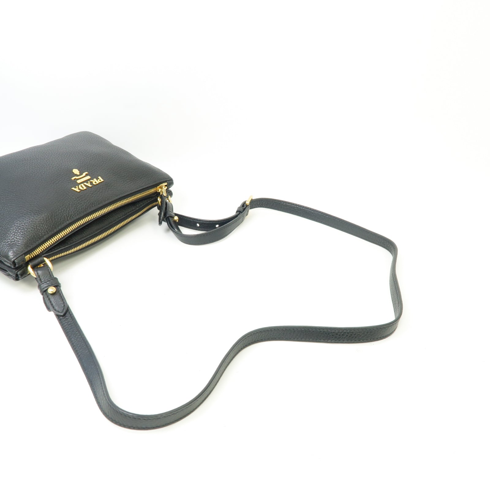 PRADA 牛皮皮革Shoulder Bag銀扣肩背袋黒色